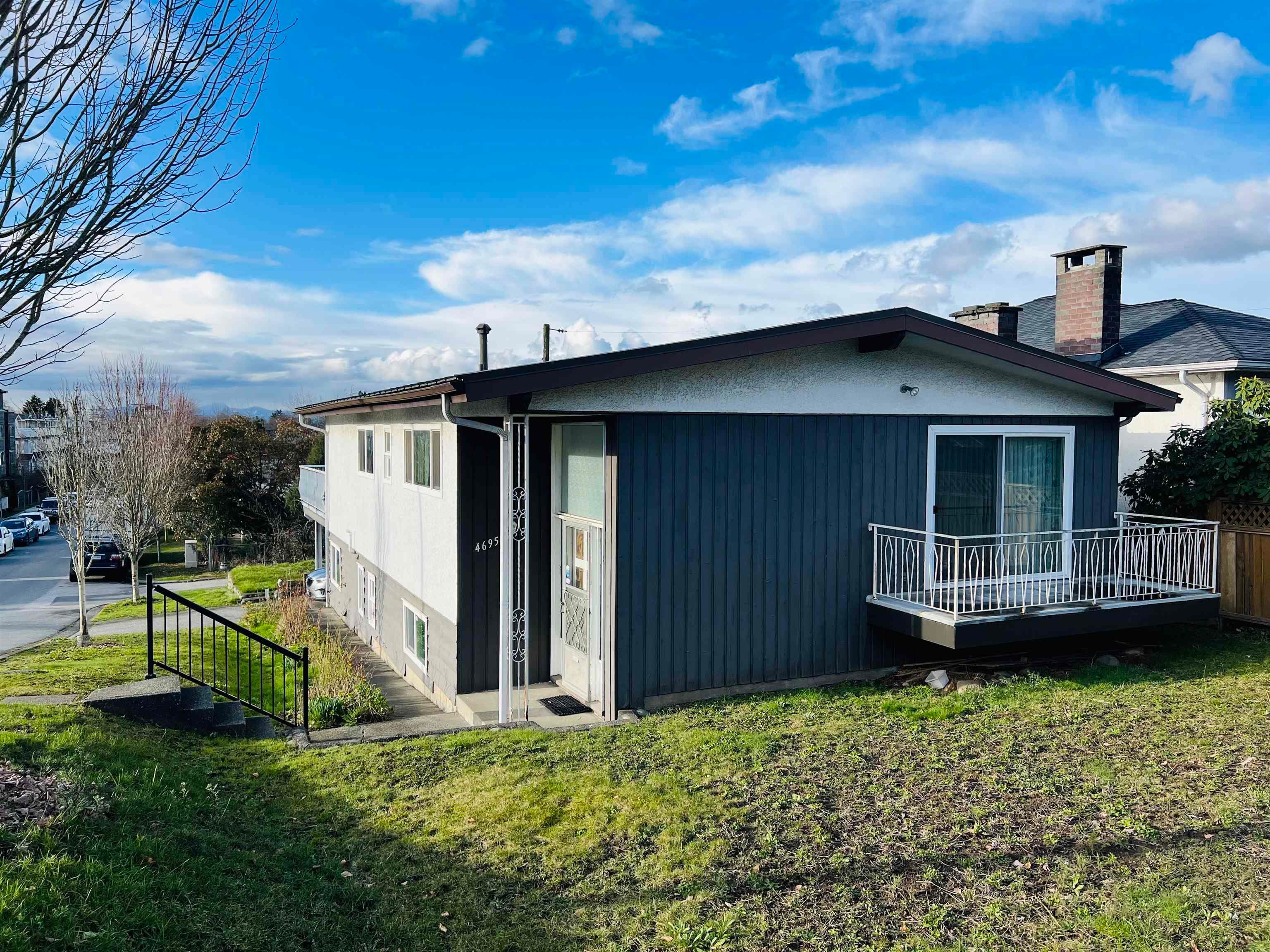4695 Nanaimo Street, Vancouver, V5N 5J5 — photo 2
