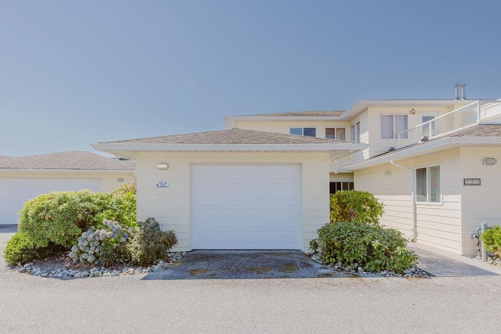 222 - 1585 Field Road, Sechelt, V7Z 0H1 — photo 2