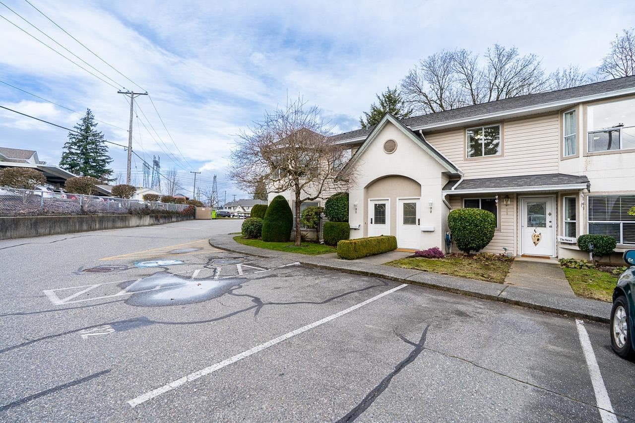 30 - 3380 Gladwin Road, Abbotsford, V2S 7G1 — photo 4