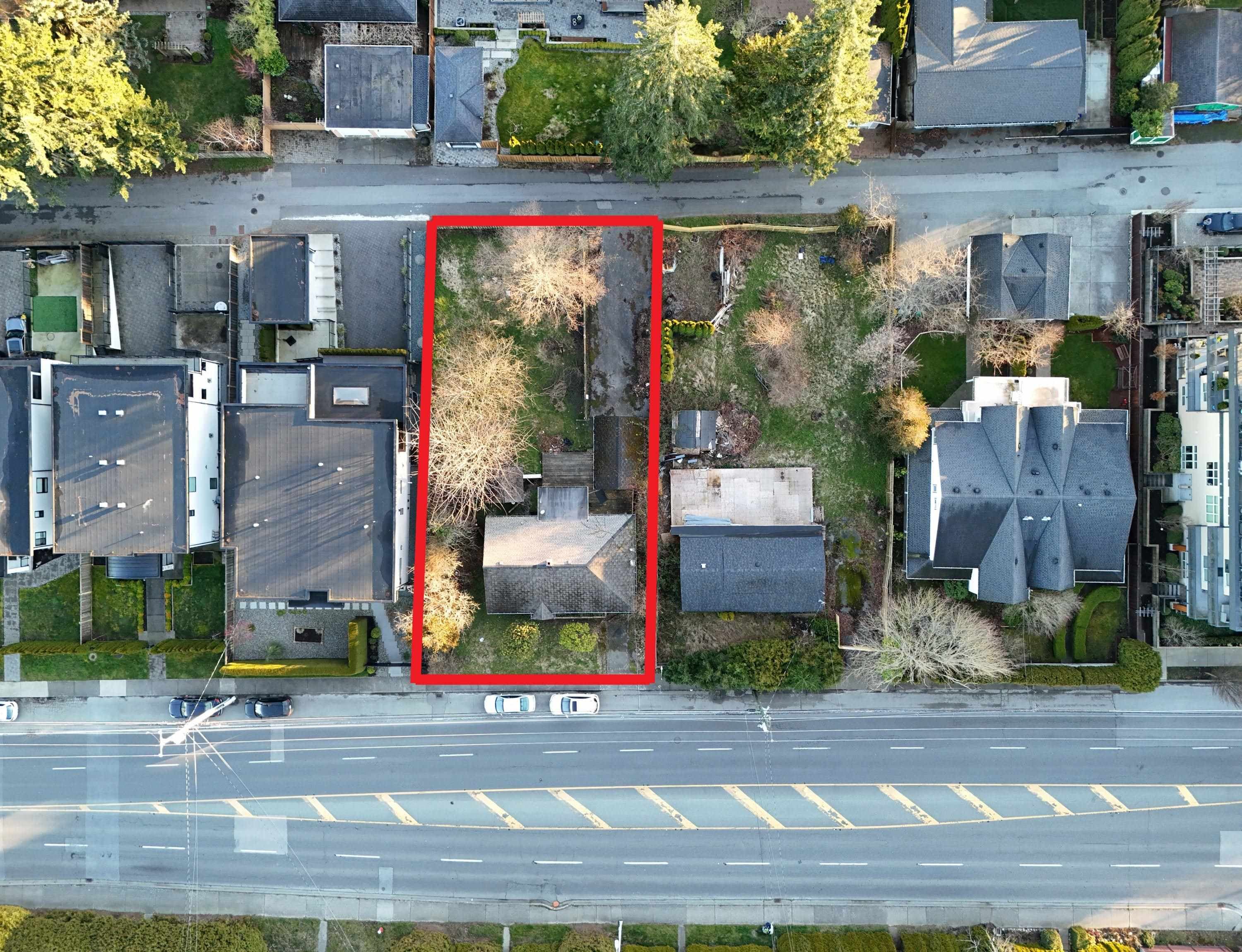 14068 North Bluff Road, White Rock, V4B 3C3 — photo 2
