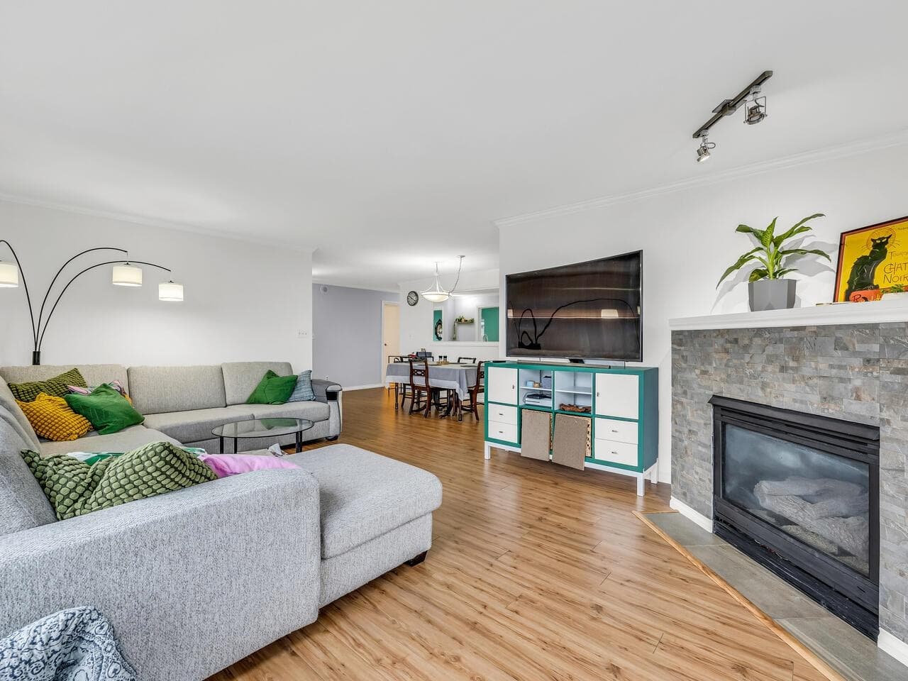 606 - 98 Tenth Street, New Westminster, V3M 6L8 — photo 3