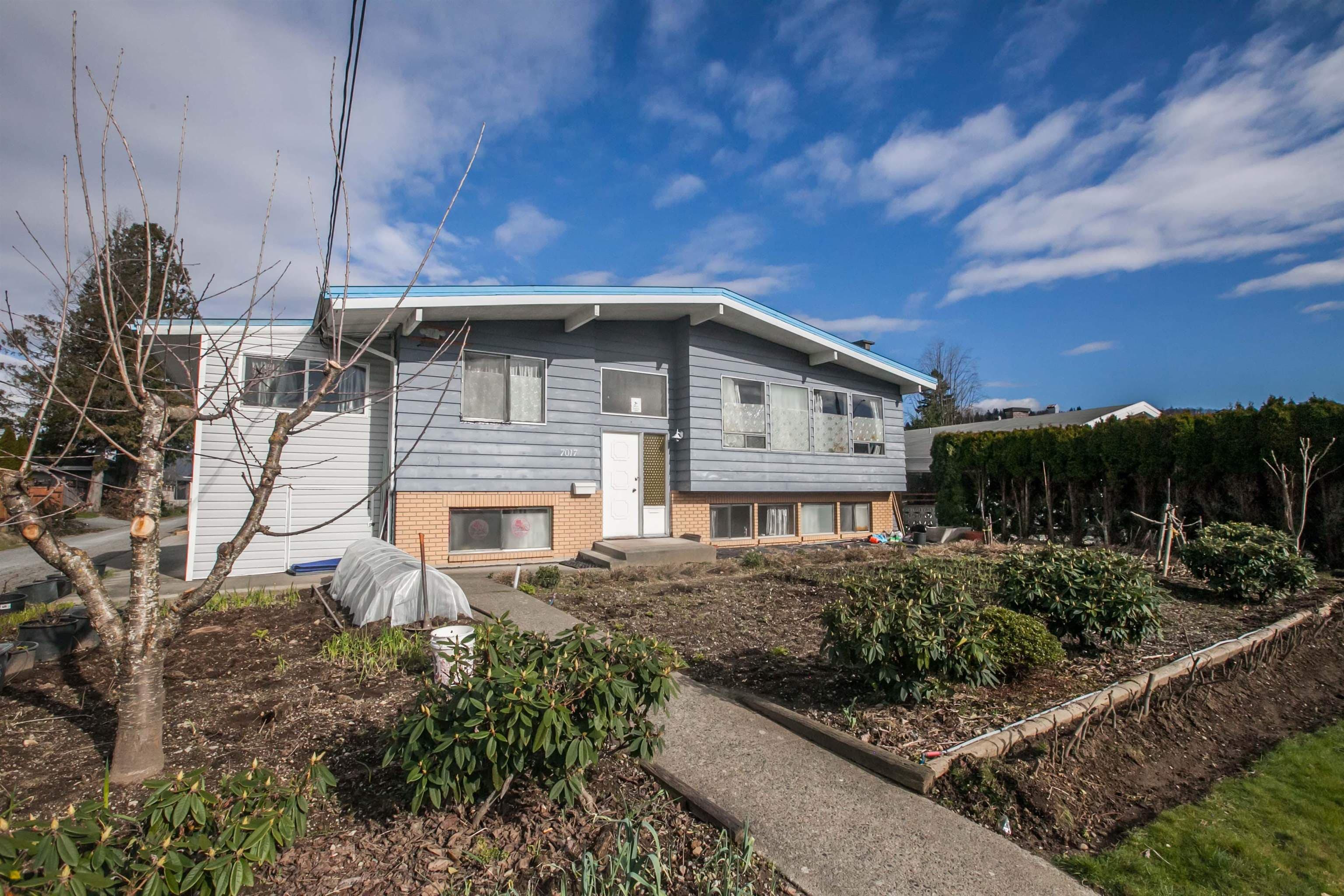 7017 Kitchener Street, Burnaby, V5A 1K8 — photo 1