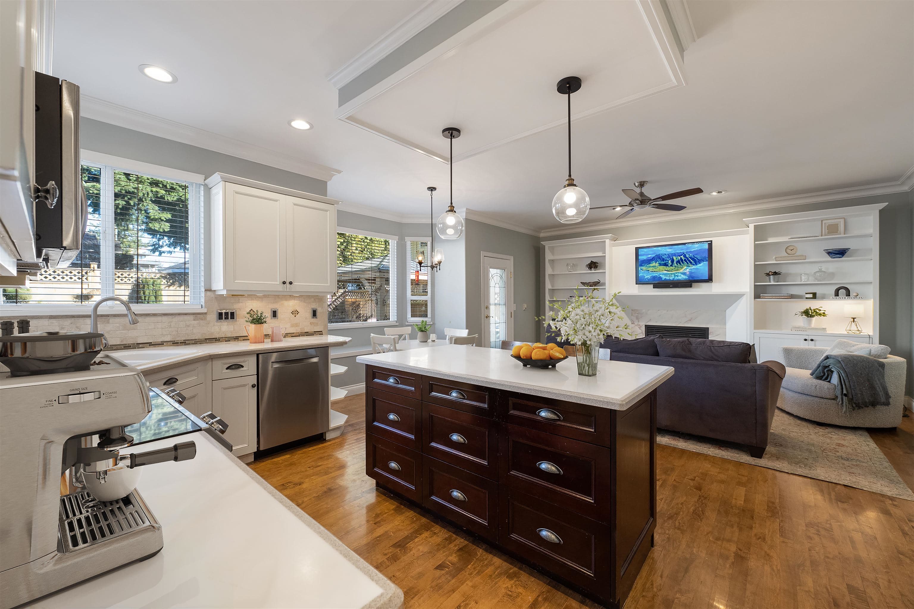 14027 Blackburn Avenue, White Rock, V4B 2Z6 — photo 5