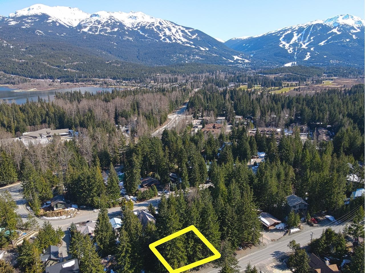 8270 Mountain View Drive, Whistler, V8E 0G3 — photo 2