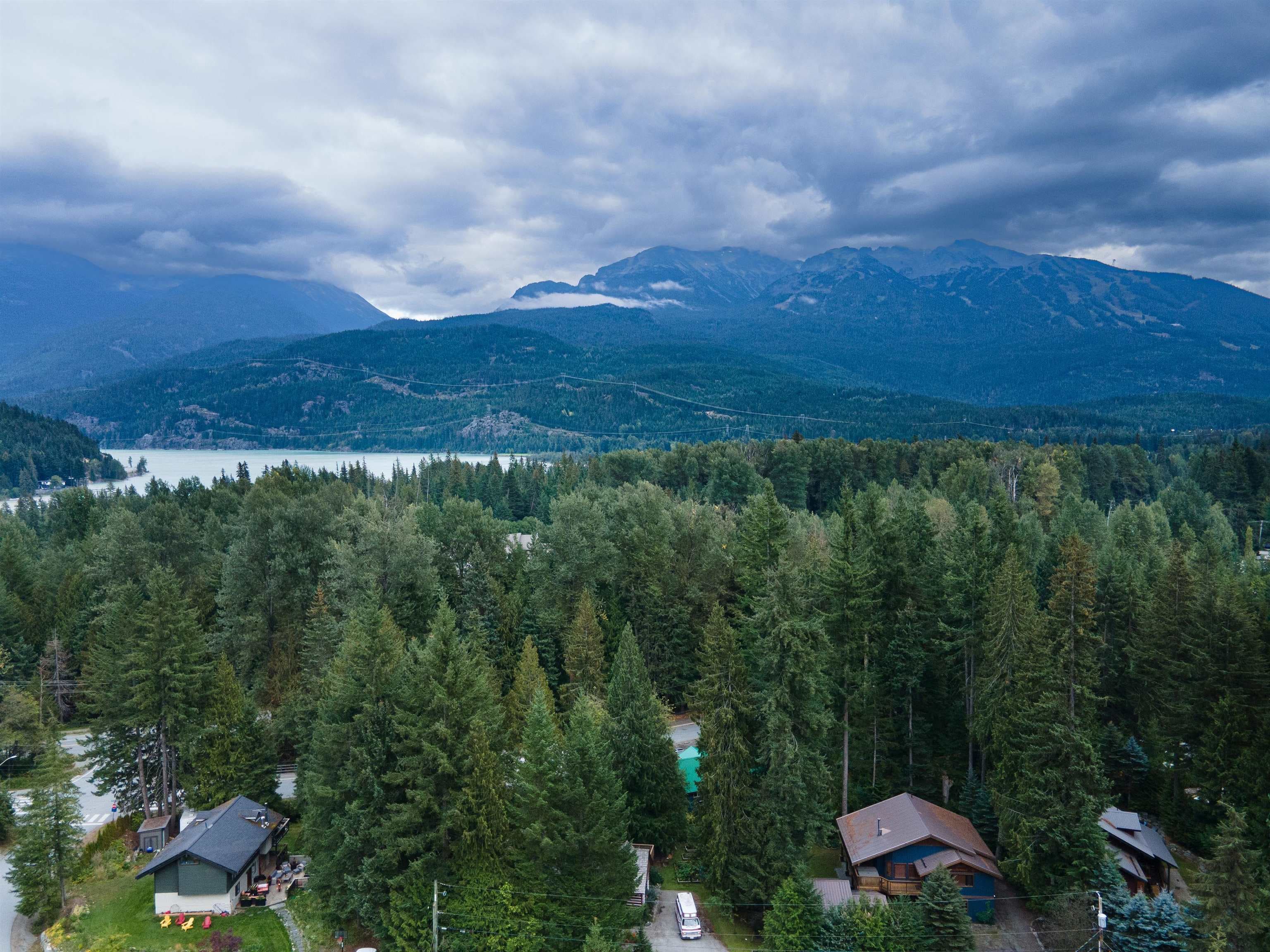 8270 Mountain View Drive, Whistler, V8E 0G3 — photo 4