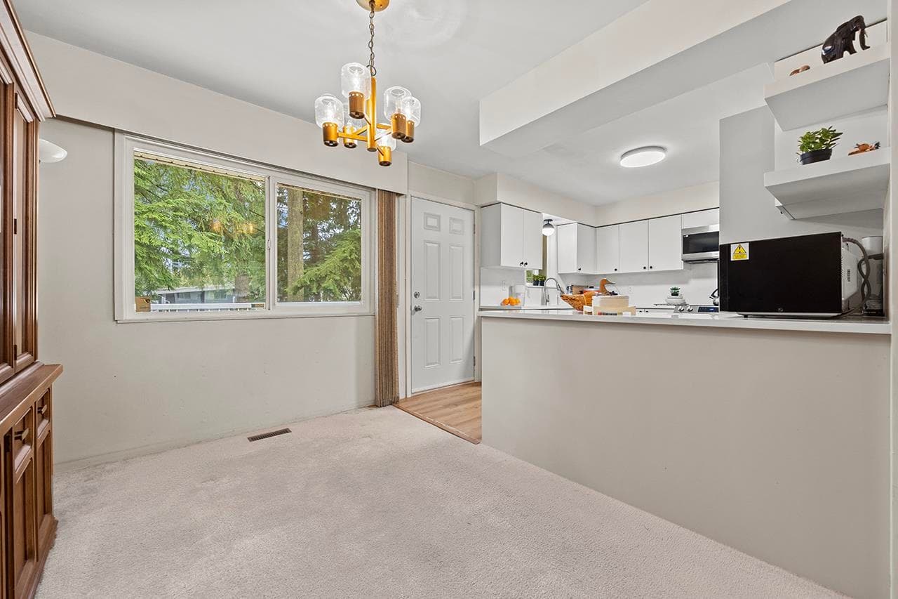 2580 Patricia Avenue, Port Coquitlam, V3B 2H4 — photo 3