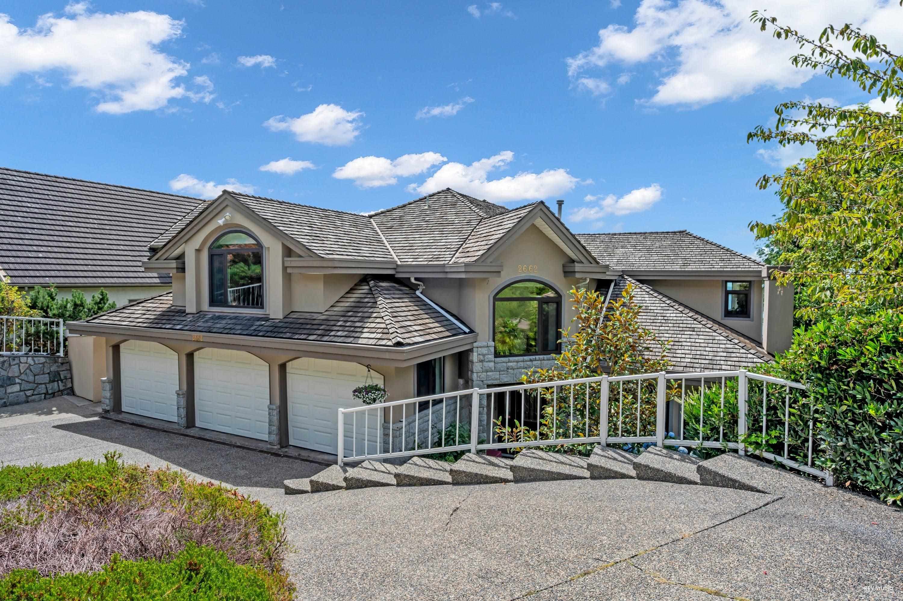 2662 Chelsea Place, West Vancouver, V7S 3E5 — photo 2