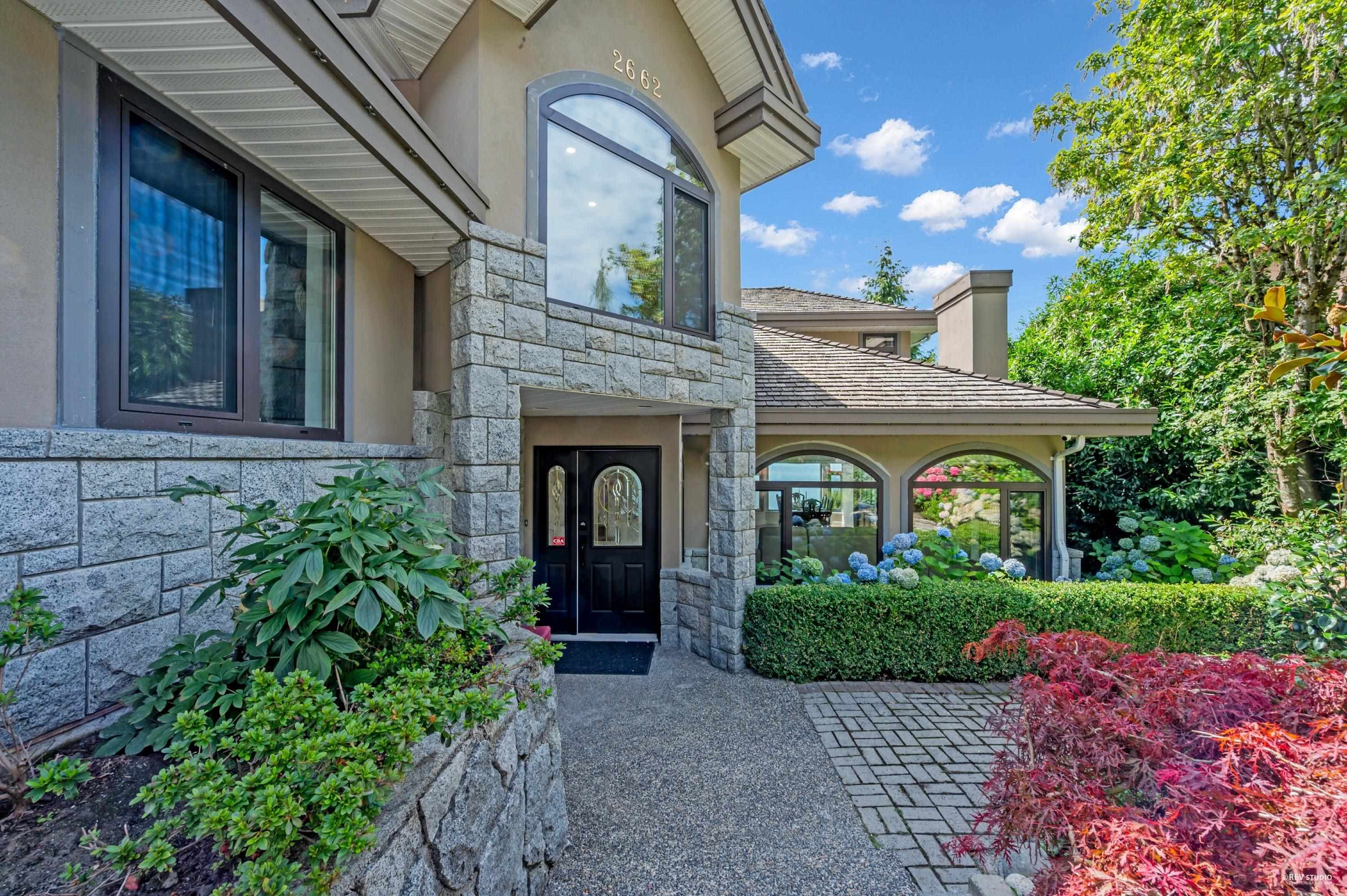 2662 Chelsea Place, West Vancouver, V7S 3E5 — photo 3