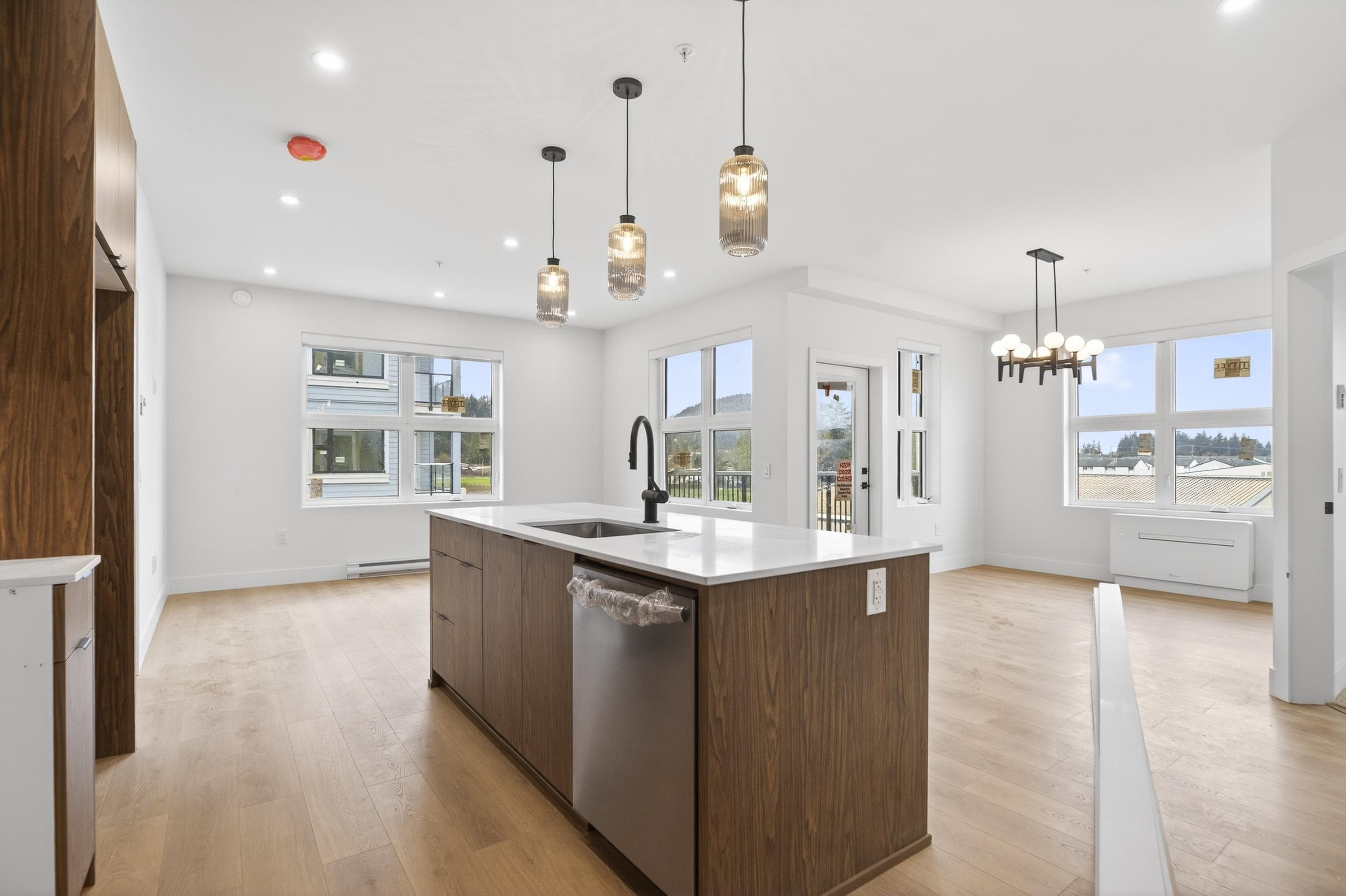310 - 46185 Thomas Road, Chilliwack, V2R 6H3 — photo 2