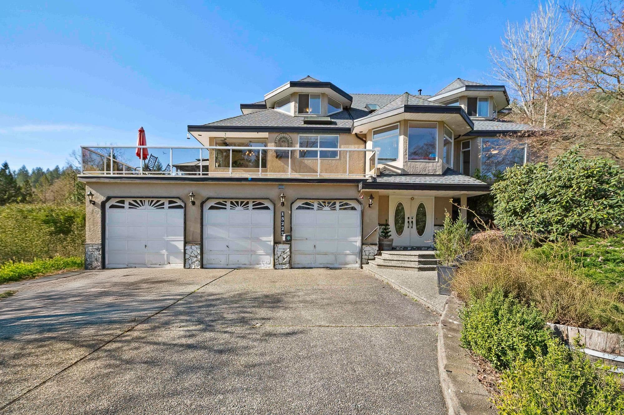 15227 Sheridan Drive, Pitt Meadows, V3Y 2T9 — photo 1