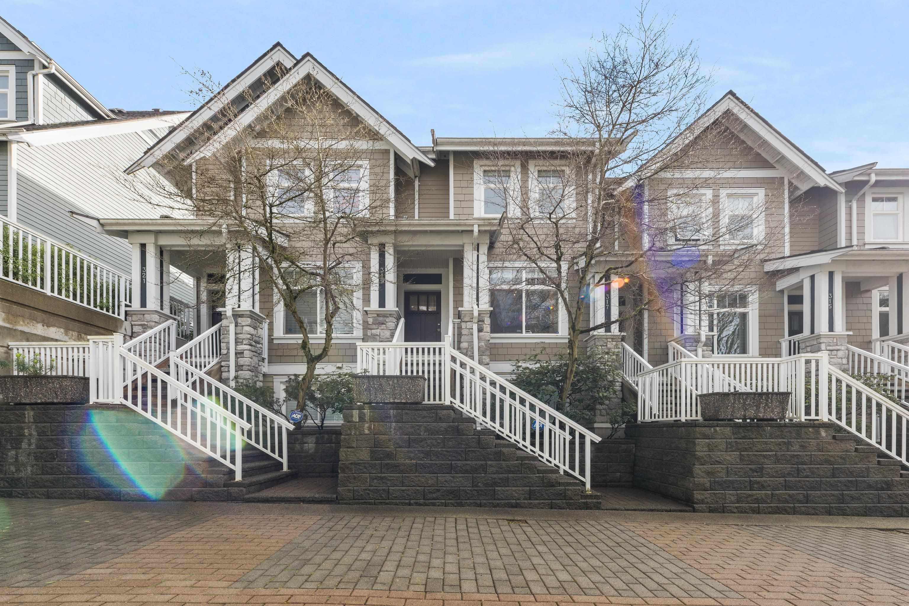319 W 59th Avenue, Vancouver, V5X 1X3 — photo 1