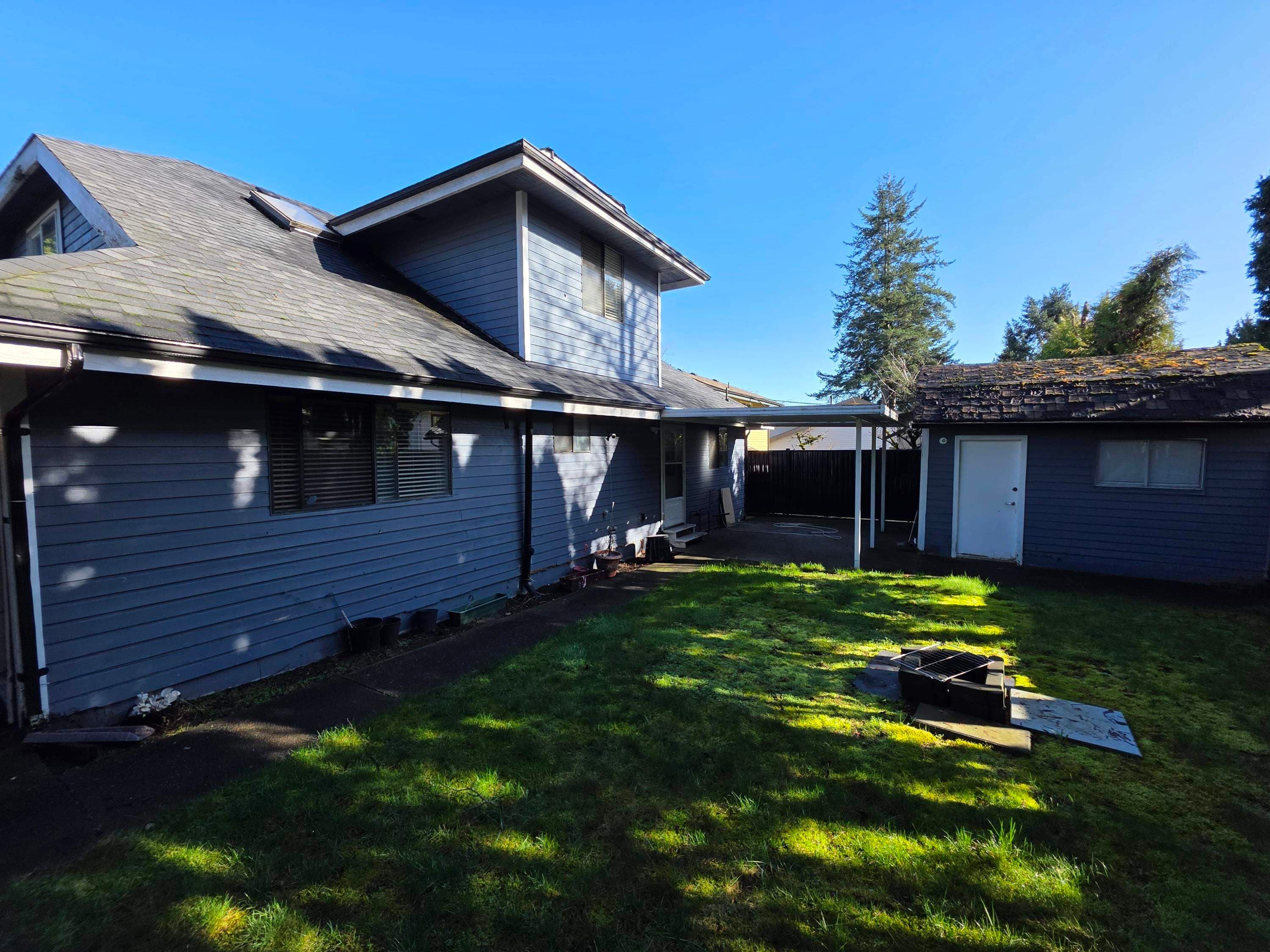 6524 133a Street, Surrey, V3W 8T5 — photo 2
