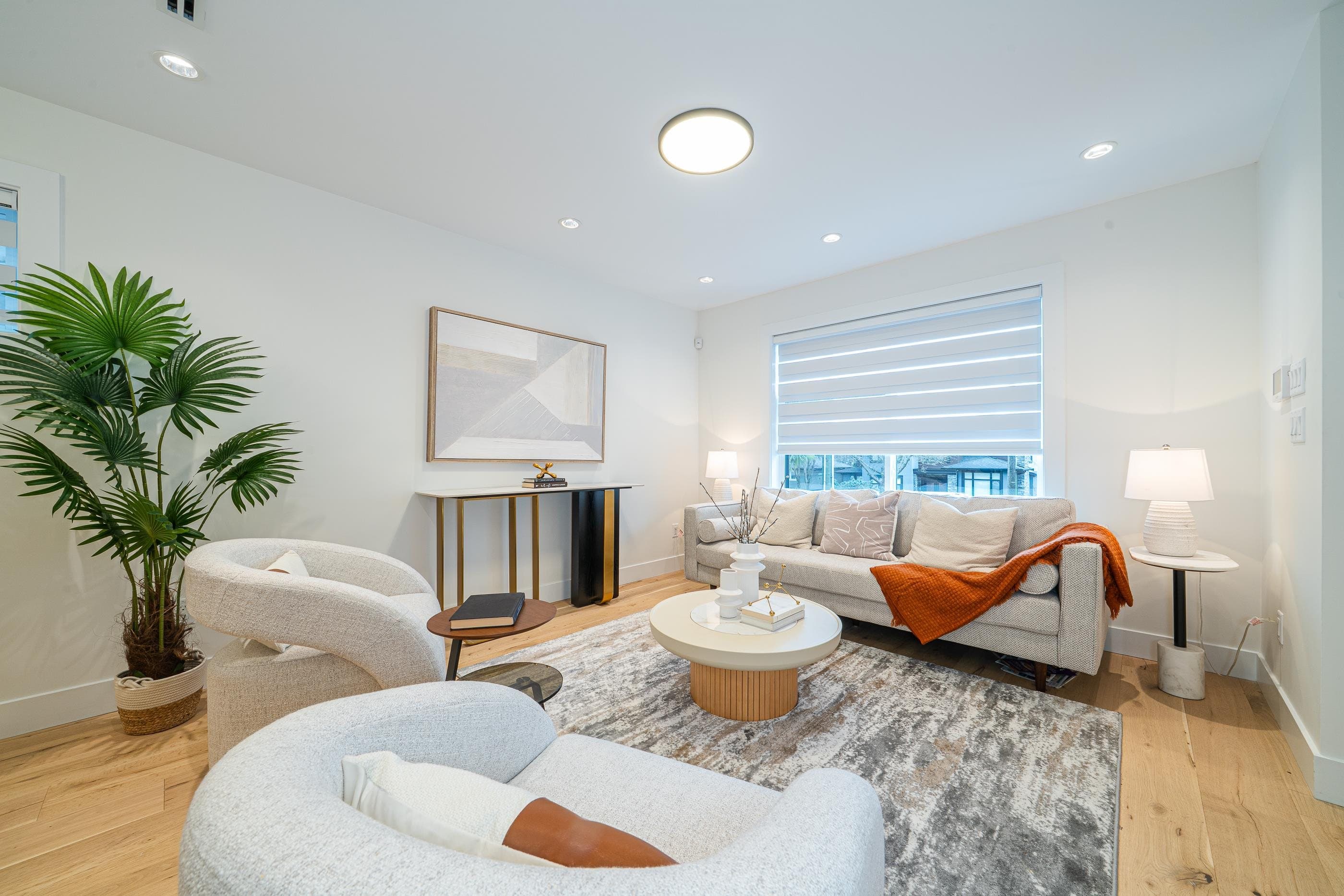 4919 Venables Street, Burnaby, V5B 1X8 — photo 3