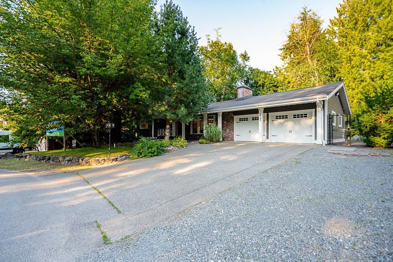 2942 Palm Crescent, Abbotsford, V2T 2G4 — photo 2