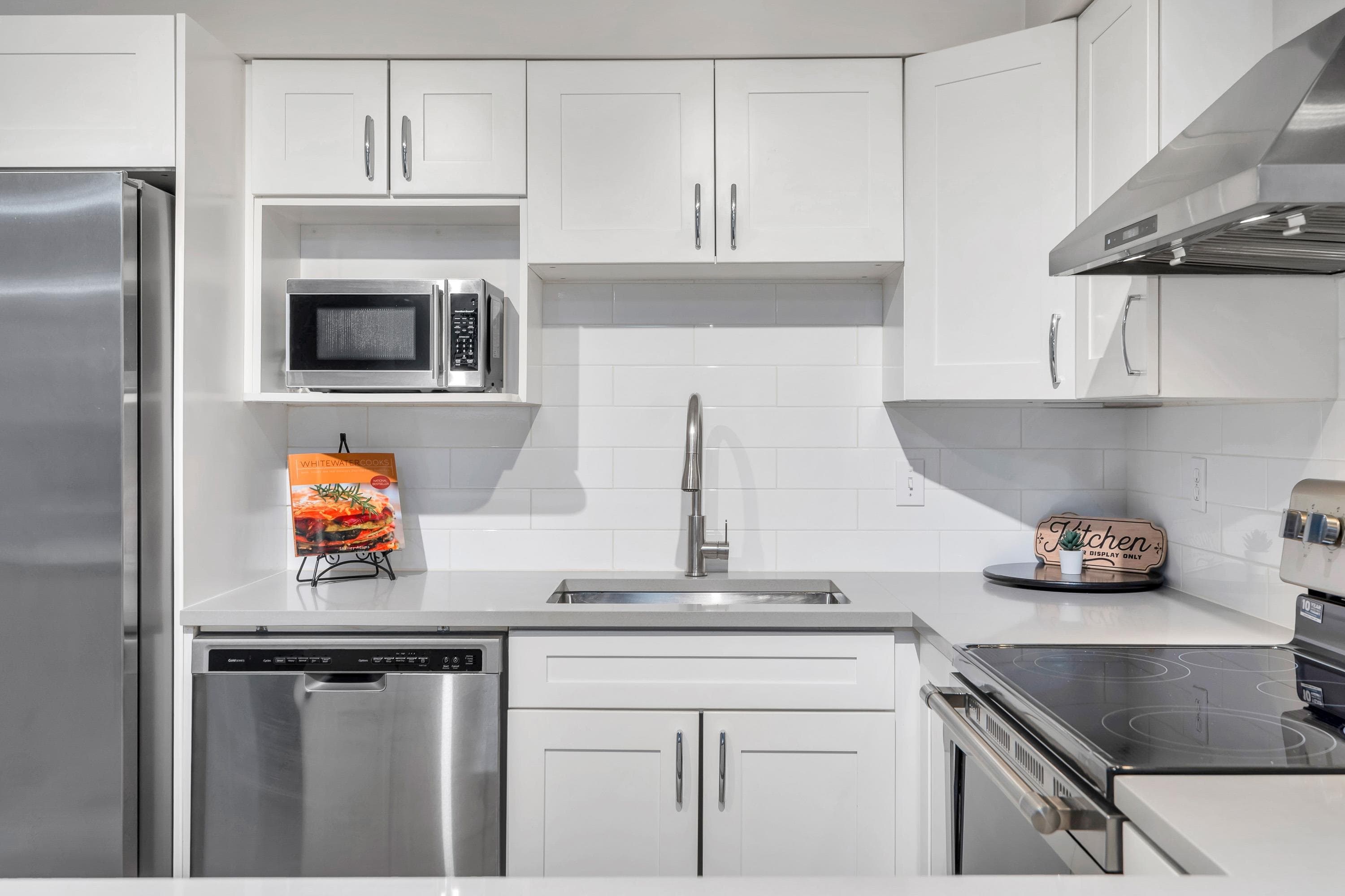 110 - 1215 Pacific Street, Coquitlam, V3B 7M4 — photo 5
