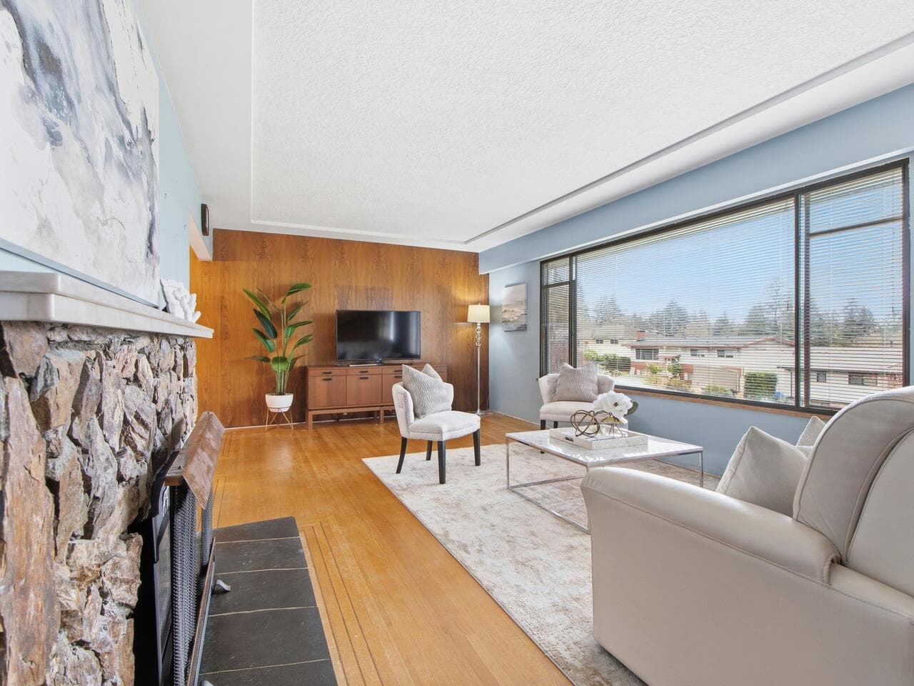 11264 135a Street, Surrey, V3R 3A9 — photo 2