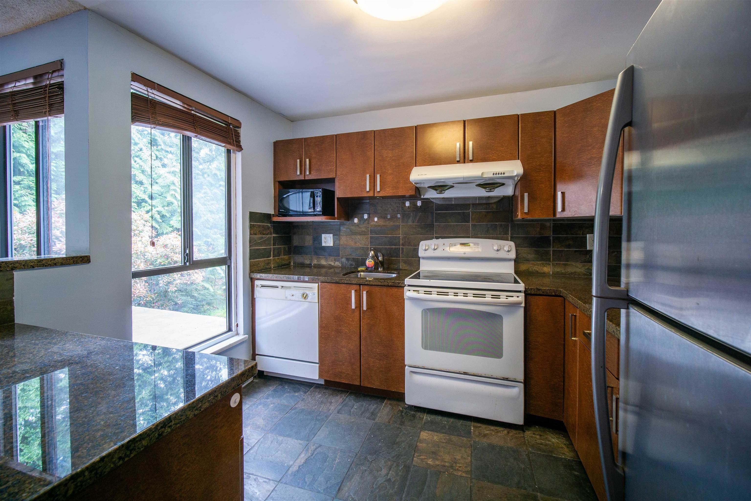 103 - 9149 Saturna Drive, Burnaby, V3J 7K1 — photo 3