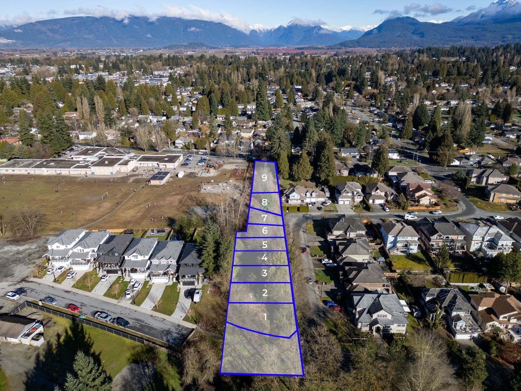 20886 River Road, Maple Ridge, V2X 1Z7 — photo 2