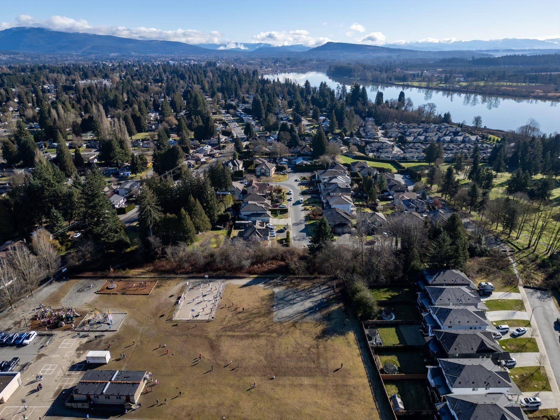 20886 River Road, Maple Ridge, V2X 1Z7 — photo 4