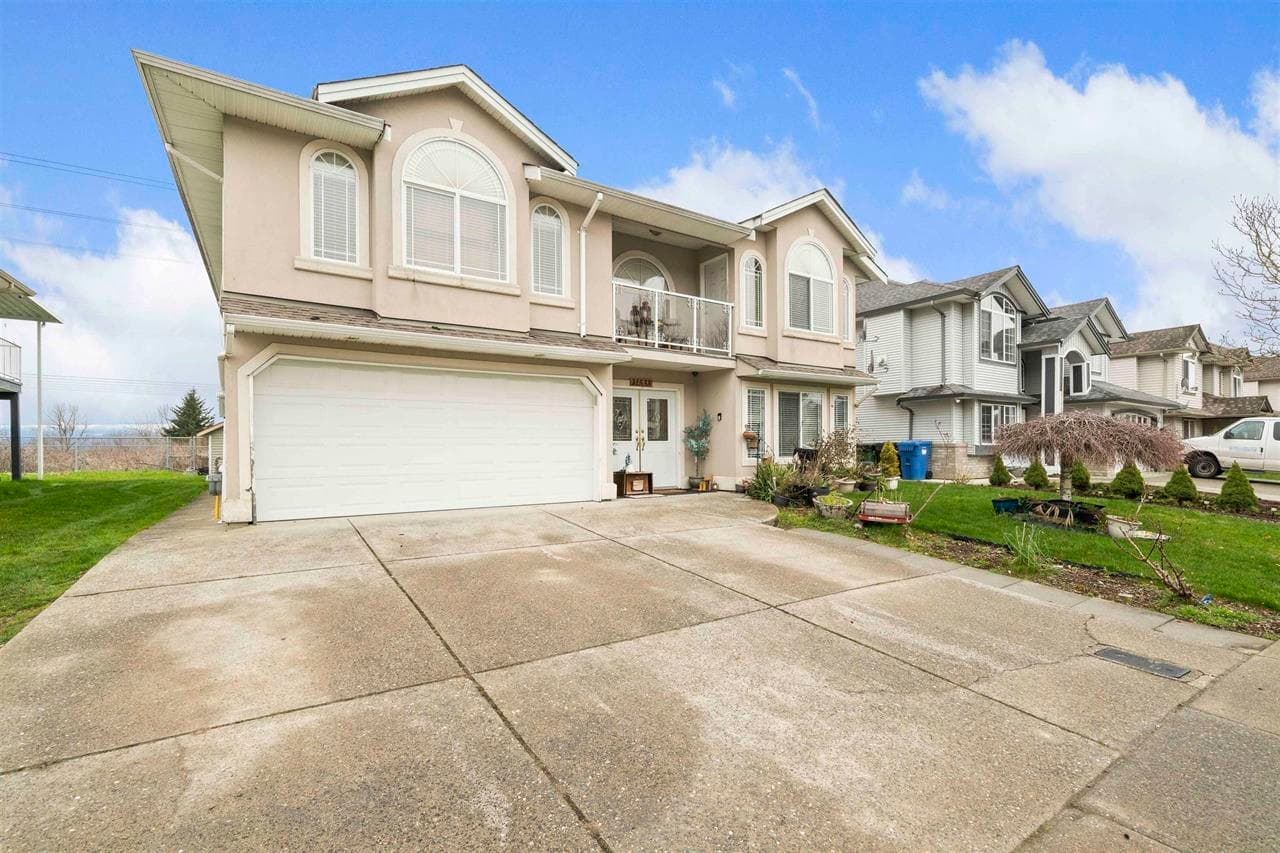 31533 Homestead Crescent, Abbotsford, V2T 6V6 — photo 1