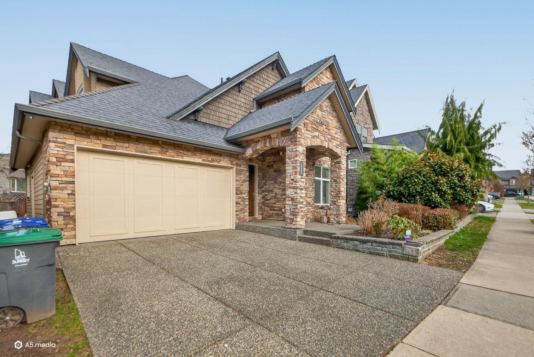 16309 25 Avenue, Surrey, V3Z 6S1 — photo 2