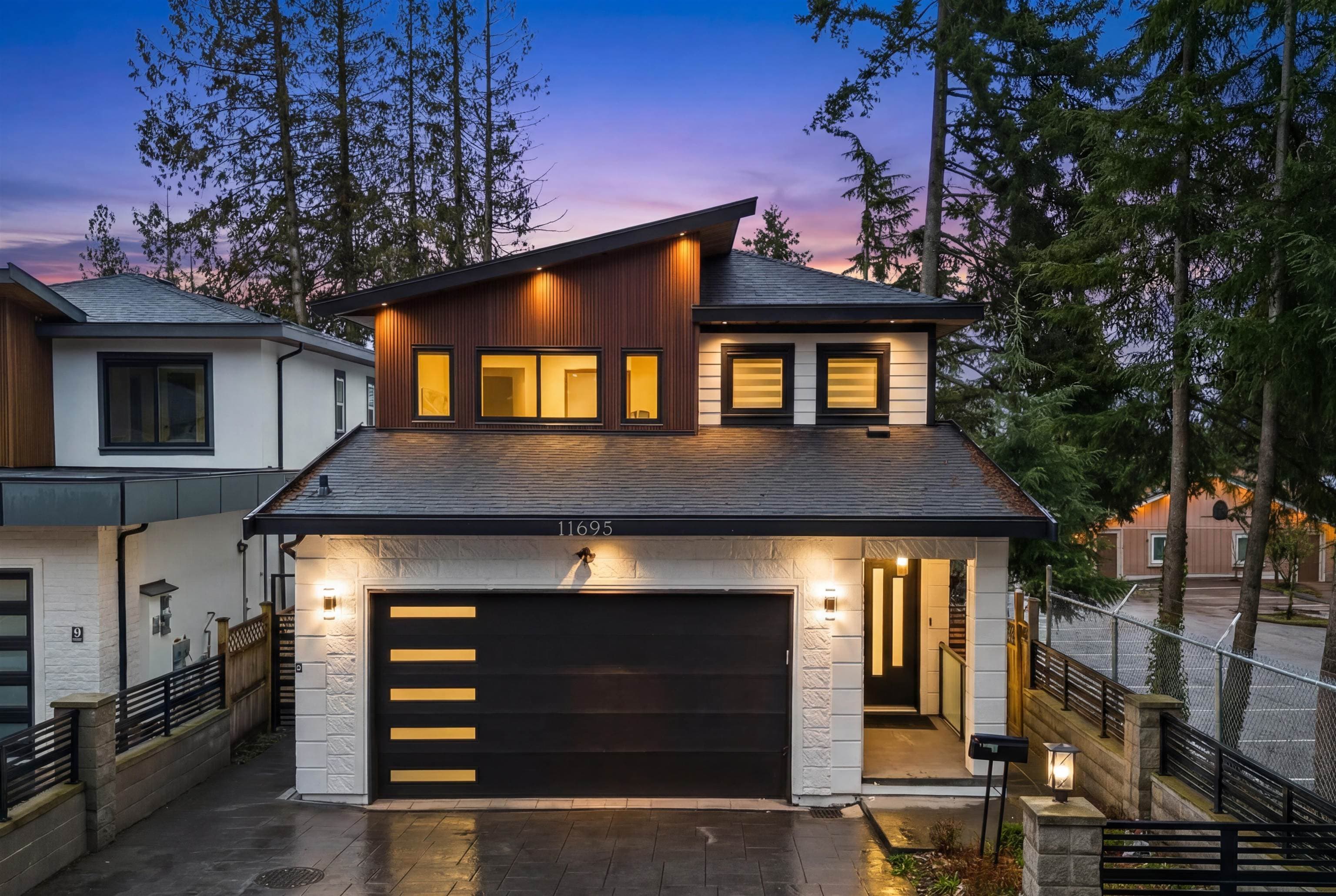 11693 95a Avenue, Delta, V4C 7P6 — photo 1