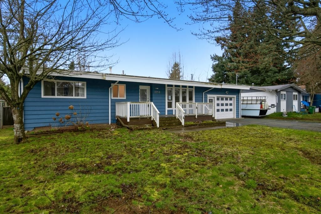 2259 Lynden Street, Abbotsford, V2T 3B8 — photo 1