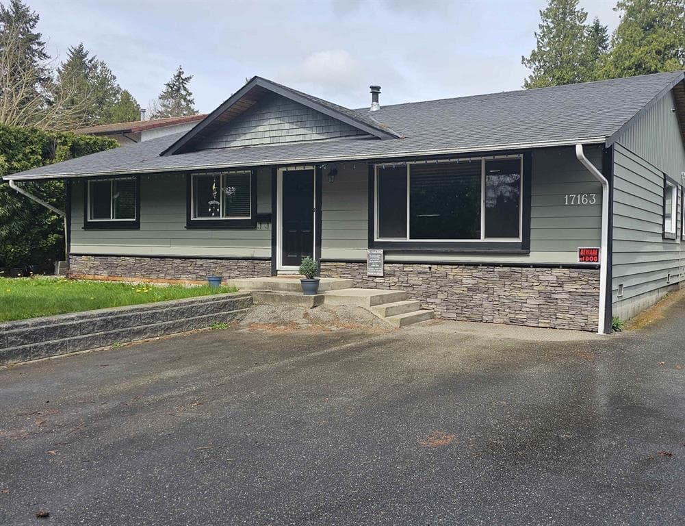 17163 58 Avenue, Surrey