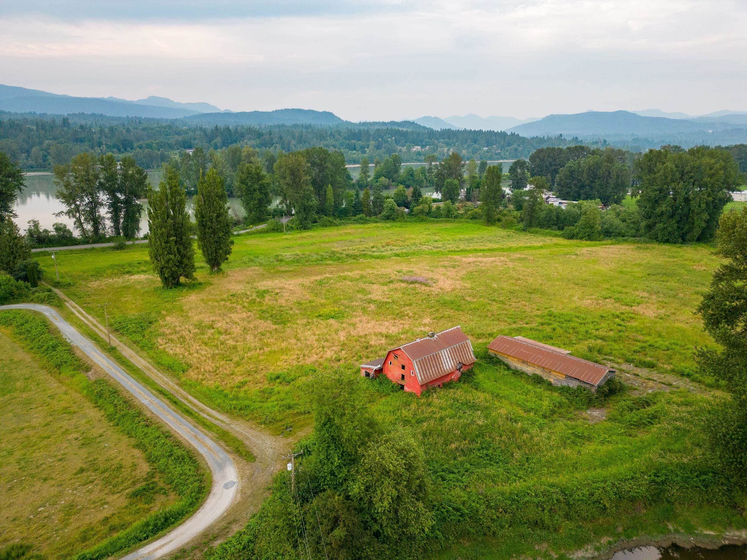 27612 River Road, Abbotsford, V4X 2H1 — photo 2