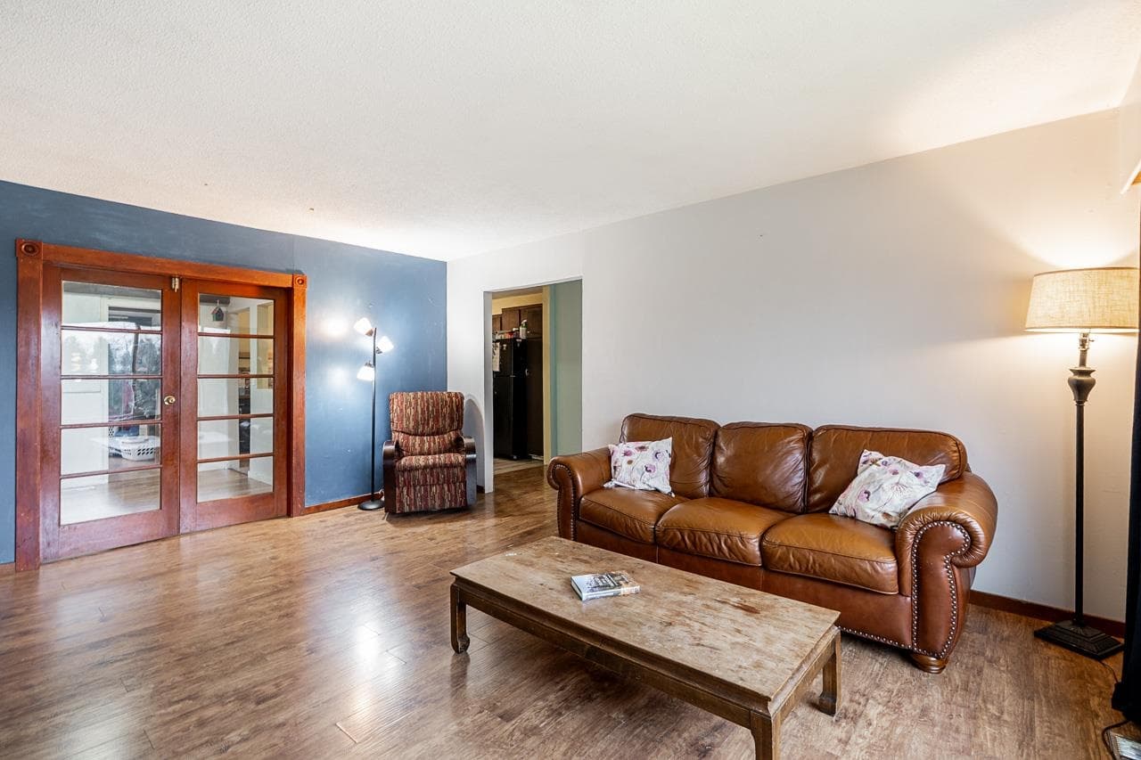 15058 Robin Crescent, Surrey, V3R 4X8 — photo 5