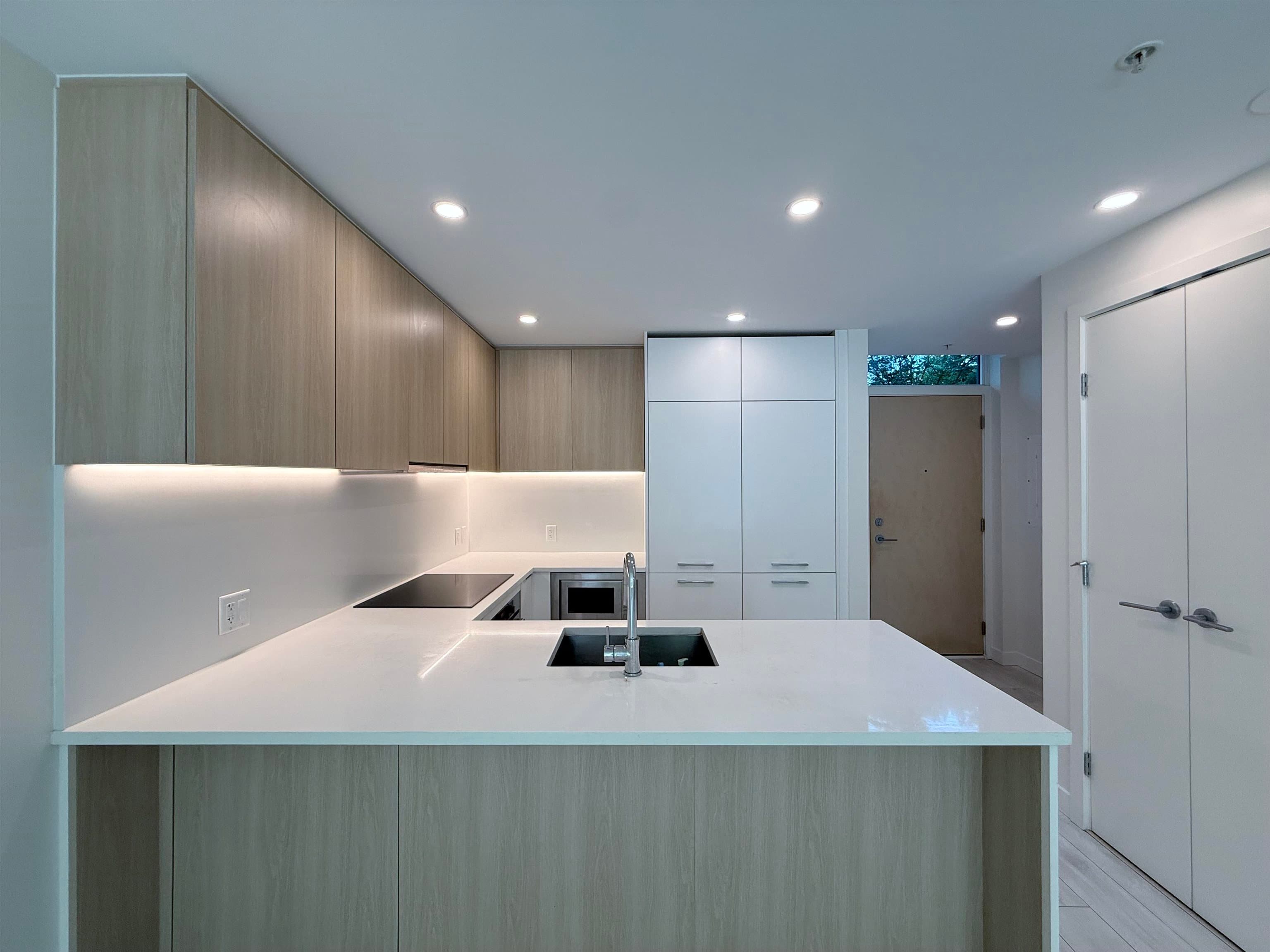 TH10 - 10388 133 Street, Surrey, V3T 0R2 — photo 1