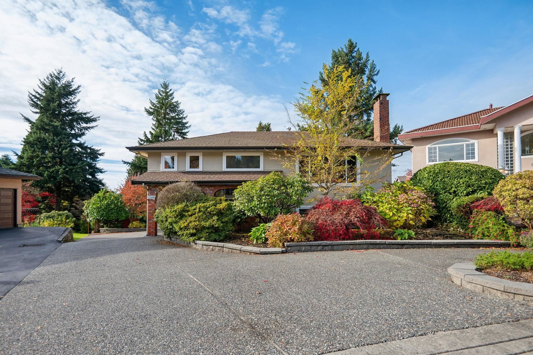 5508 Cedardale Court, Burnaby, V5B 2B8 — photo 1