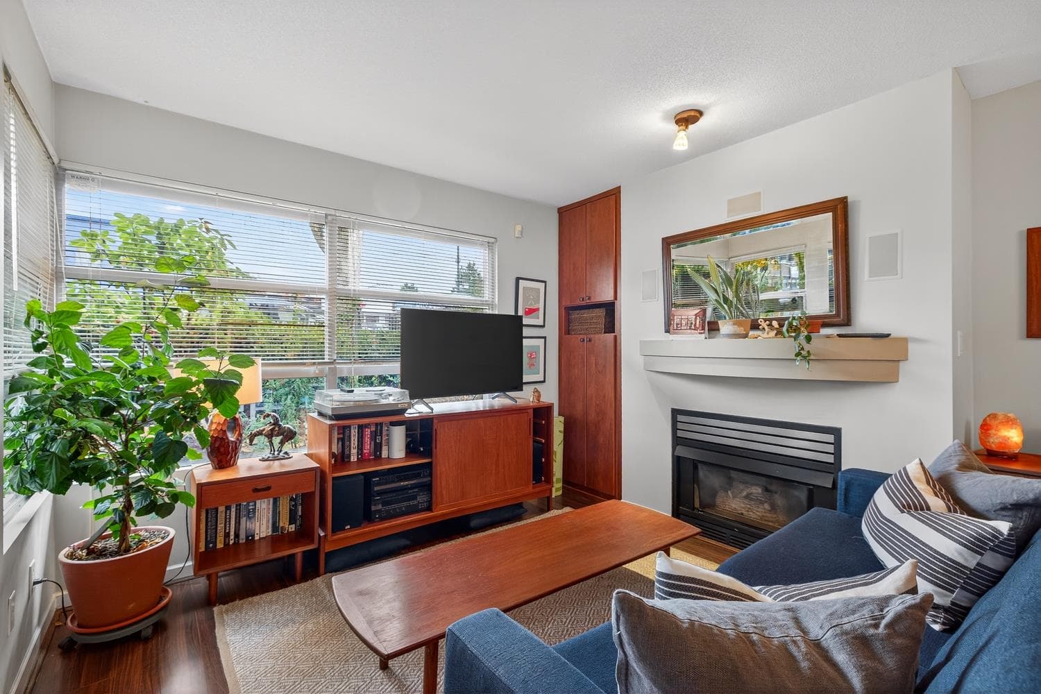 106 - 2983 W 4th Avenue, Vancouver, V6K 1R5 — photo 3