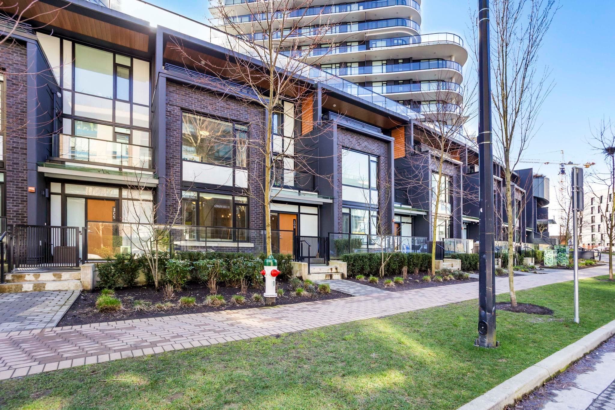 108 - 8761 University Crescent, Burnaby, V5A 4Y8 — photo 1