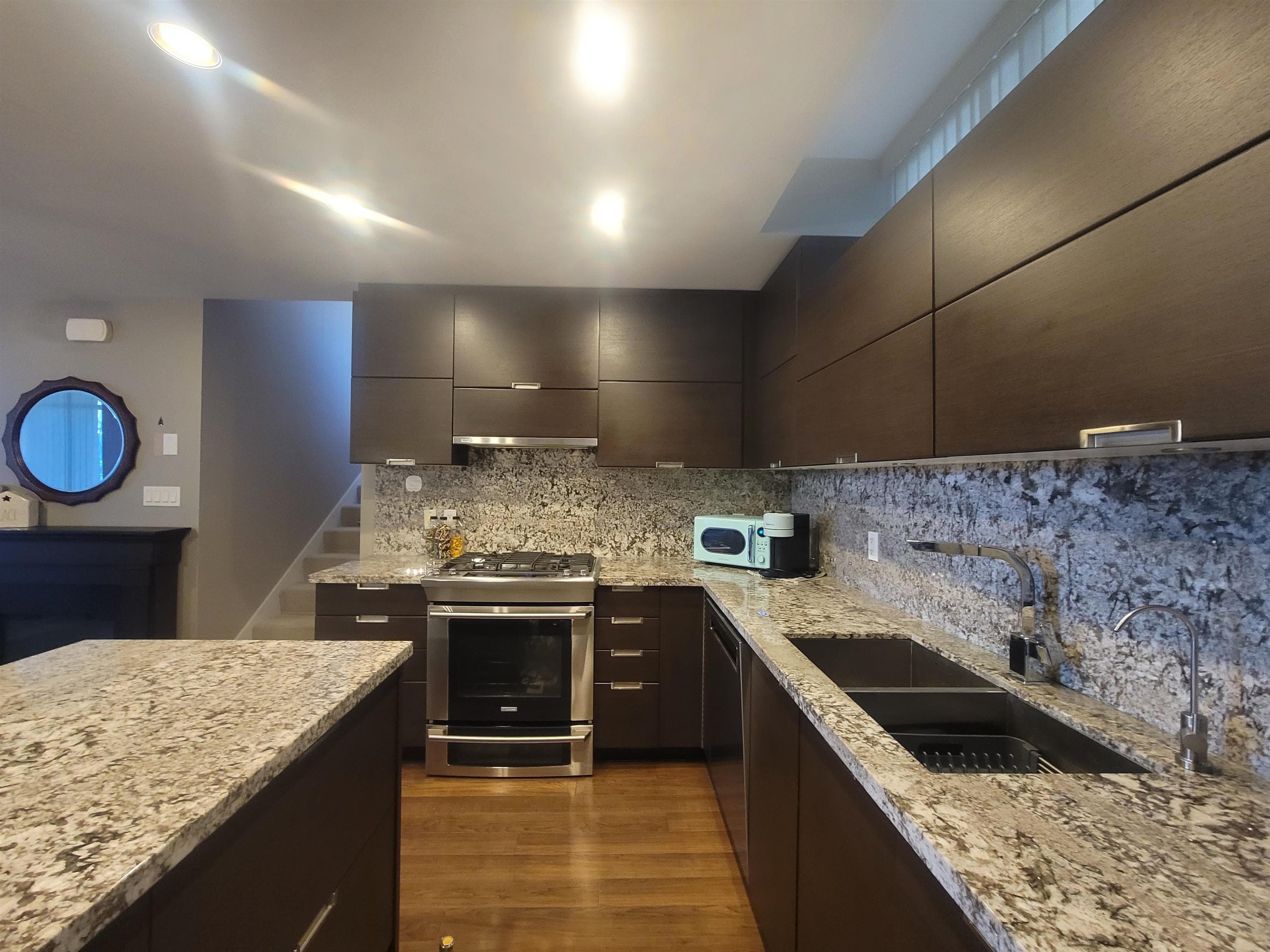 TH2 - 2077 Rosser Avenue, Burnaby, V5C 0G6 — photo 3