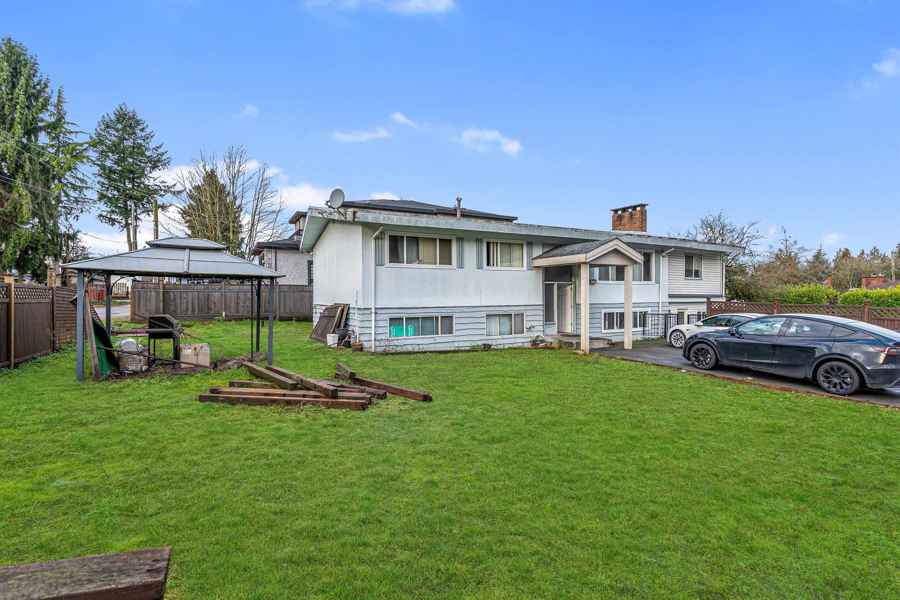 9939 119a Street, Surrey, V3V 4B3 — photo 2