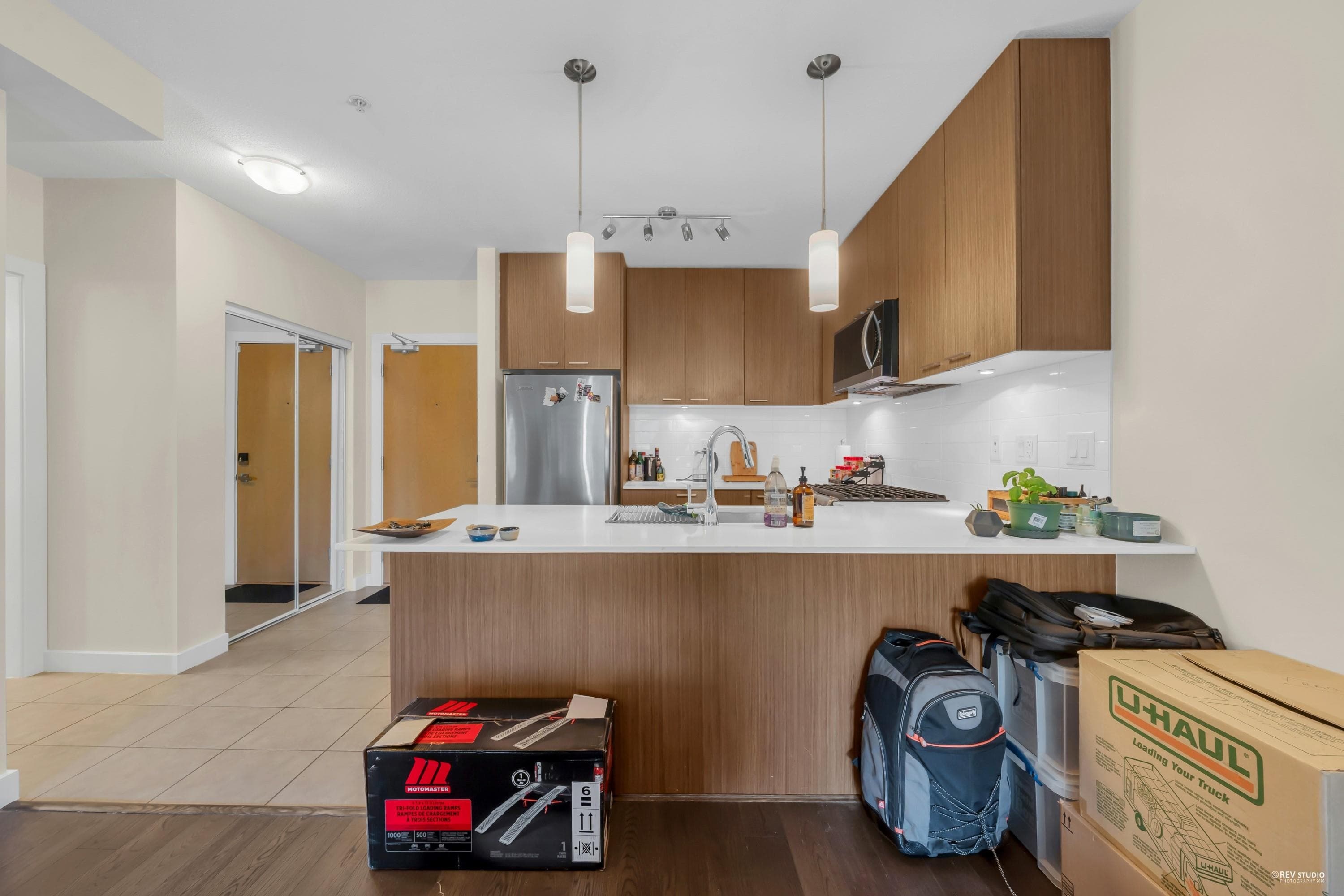 315 - 1330 Marine Drive, North Vancouver, V7P 1T4 — photo 2