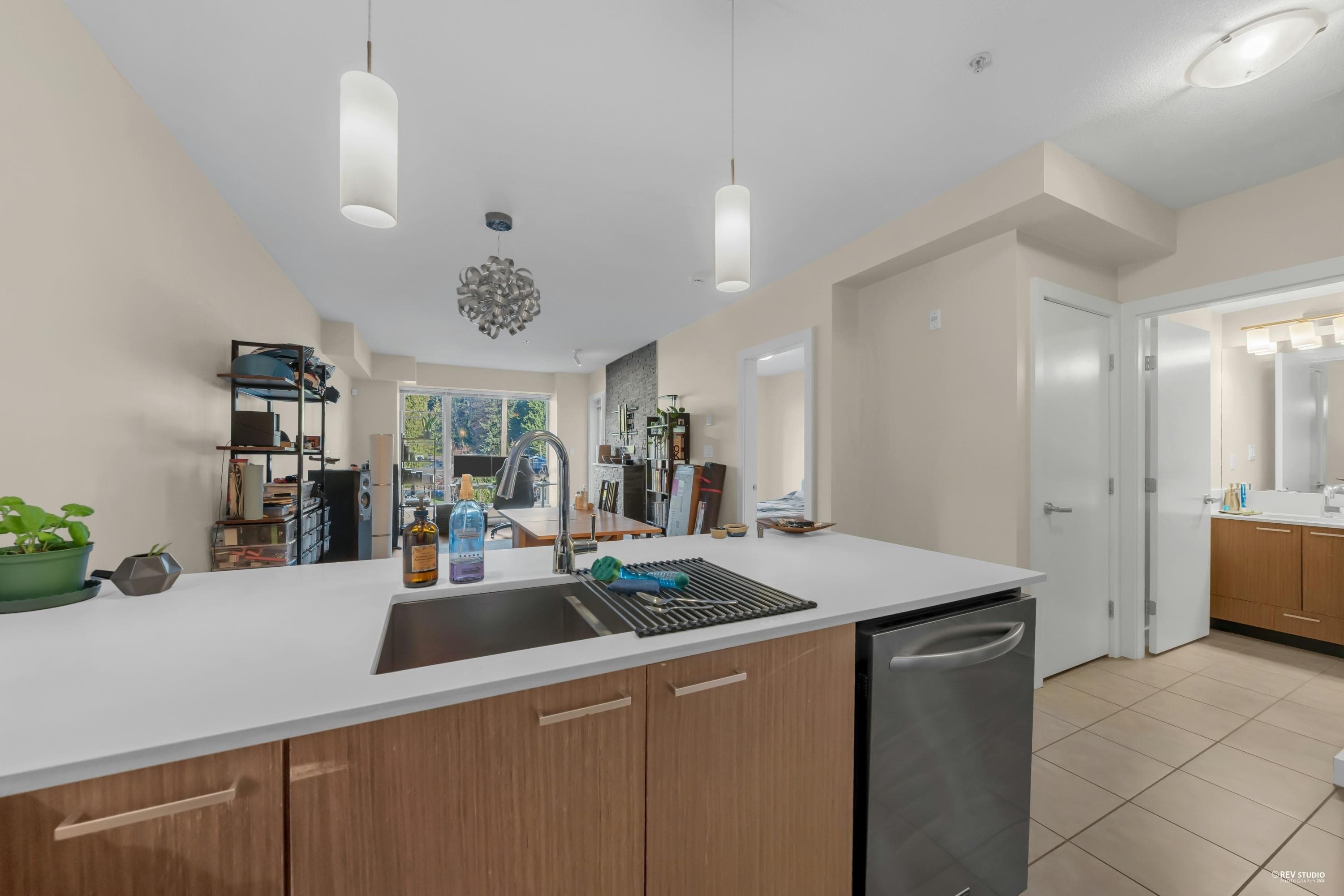 315 - 1330 Marine Drive, North Vancouver, V7P 1T4 — photo 5