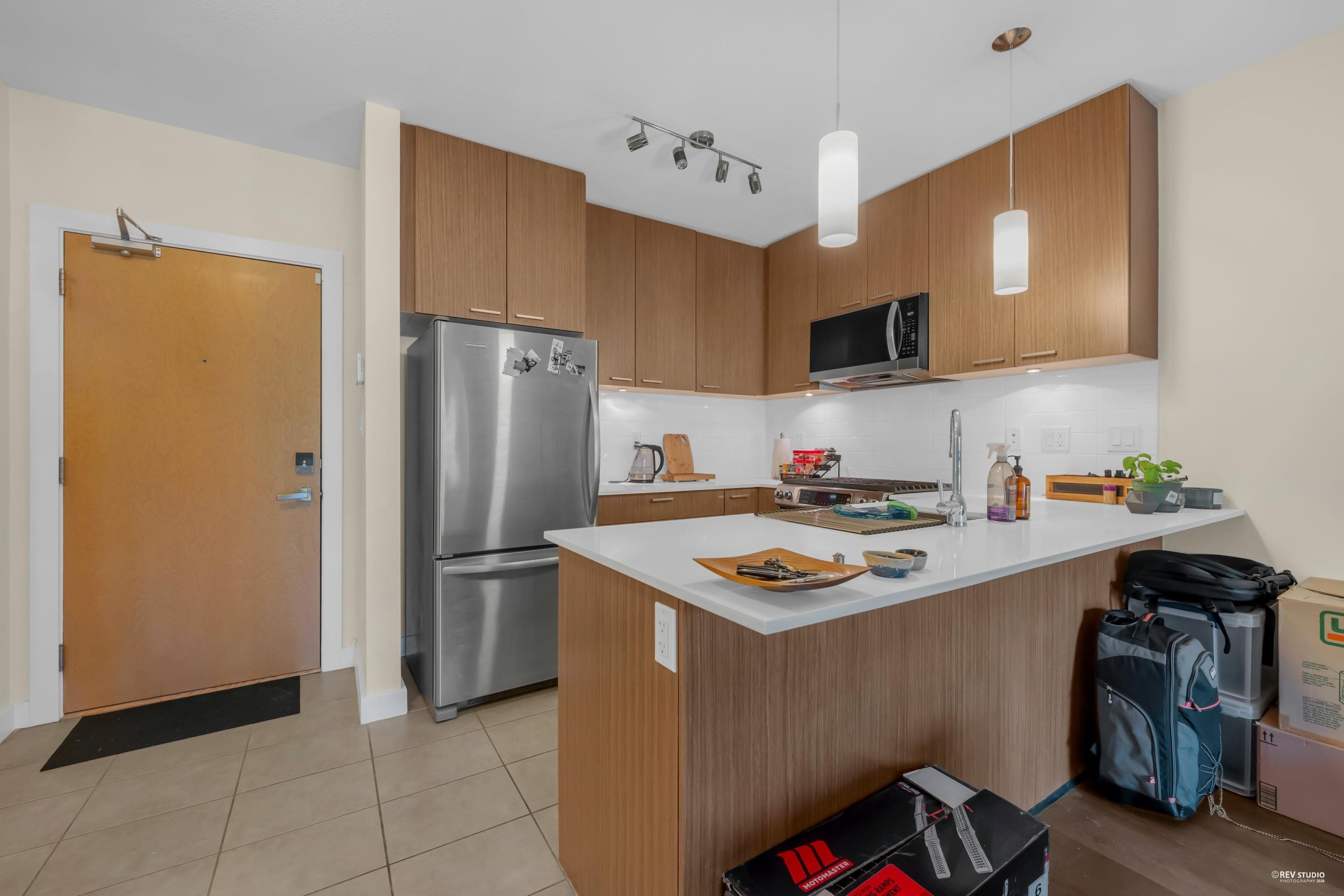 315 - 1330 Marine Drive, North Vancouver, V7P 1T4 — photo 4