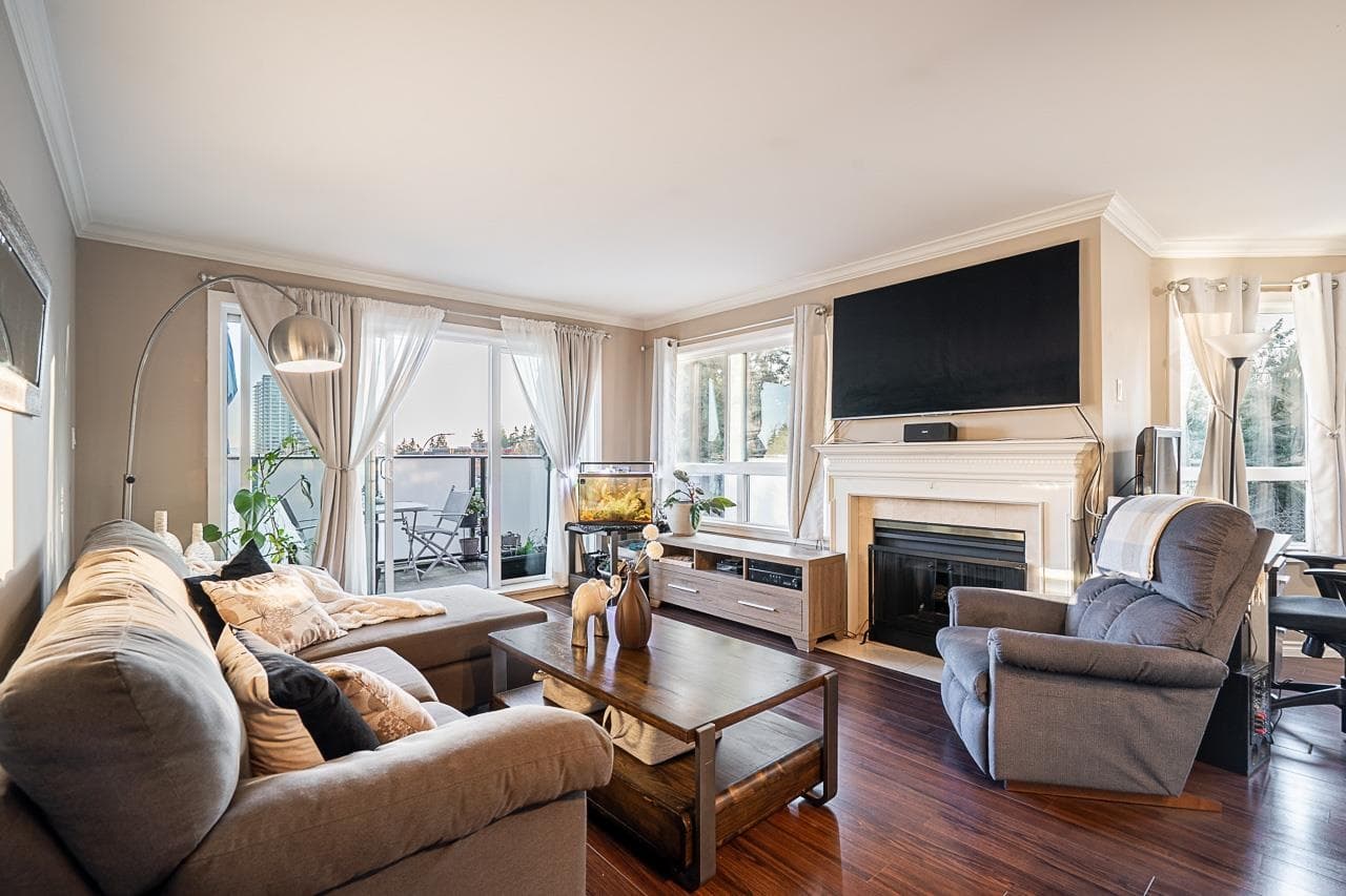 313 - 1830 E Southmere Crescent, Surrey, V4A 9C2 — photo 2