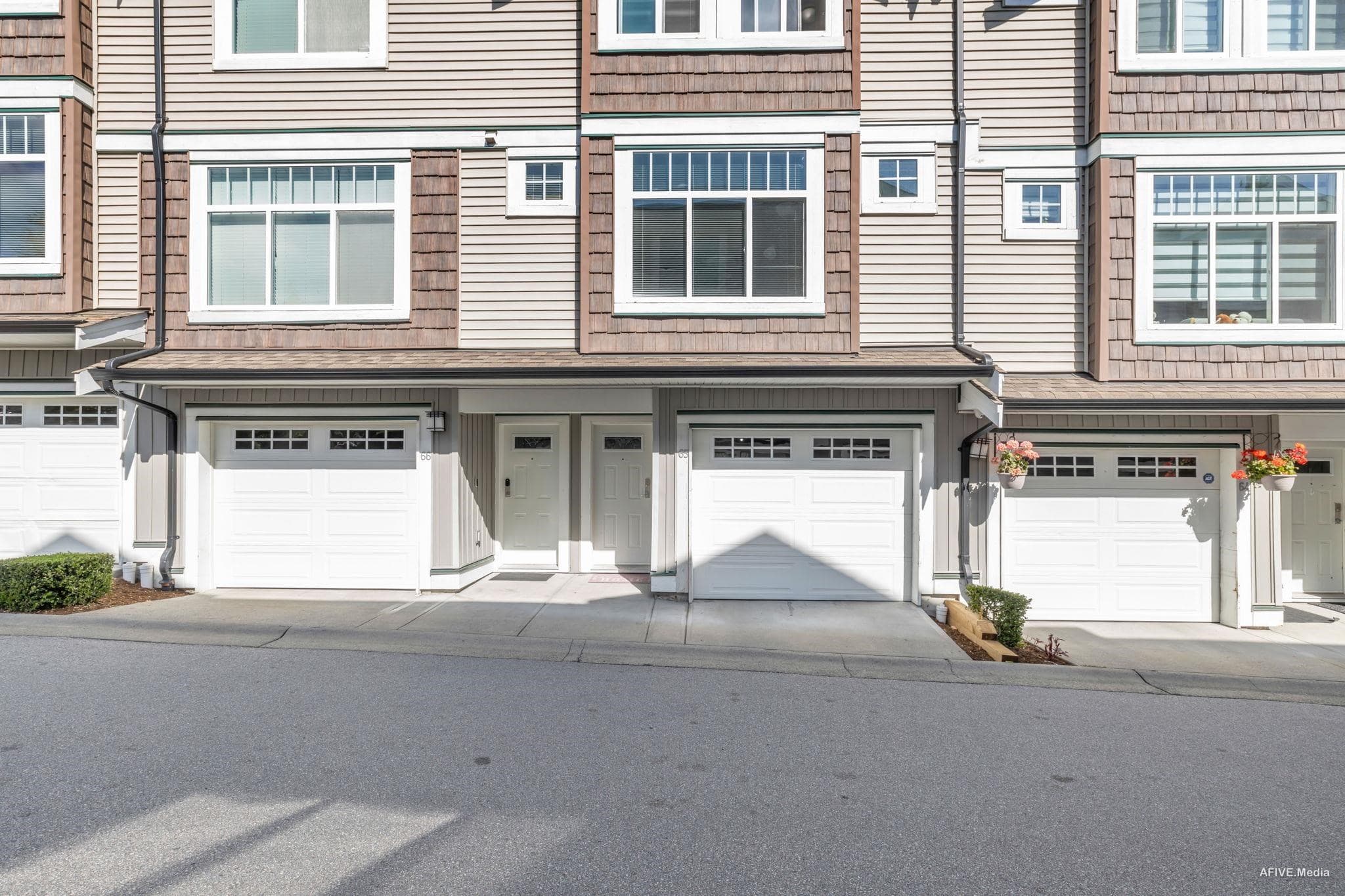 65 - 14356 63a Avenue, Surrey, V3X 1A2 — photo 1