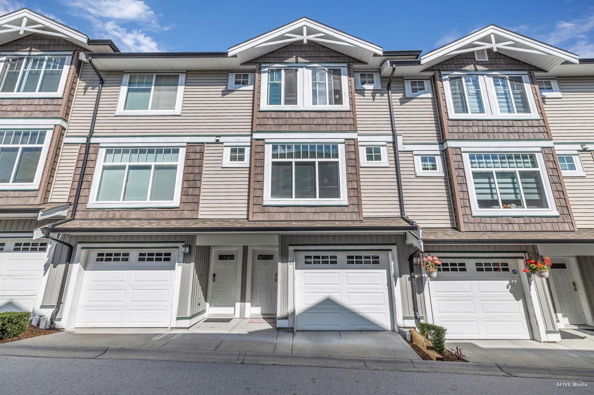 65 - 14356 63a Avenue, Surrey, V3X 1A2 — photo 4