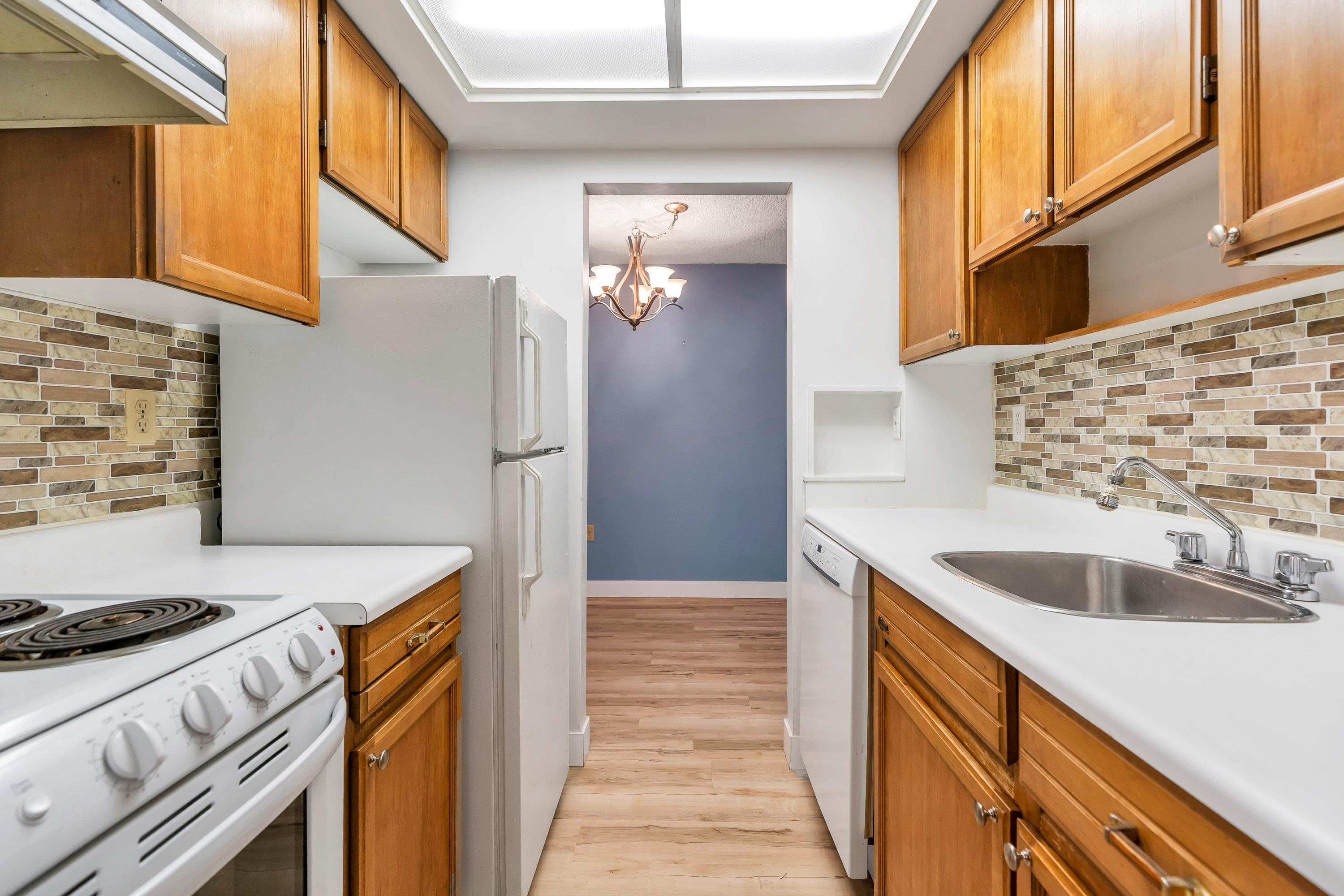 108 - 1535 Nelson Street, Vancouver, V6G 1M2 — photo 4