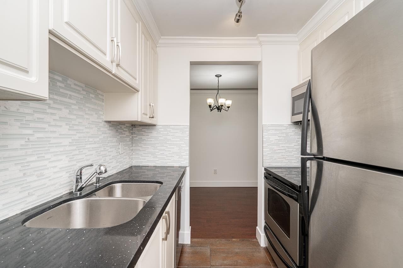 8 - 1850 E Southmere Crescent, Surrey, V4A 6Y6 — photo 4