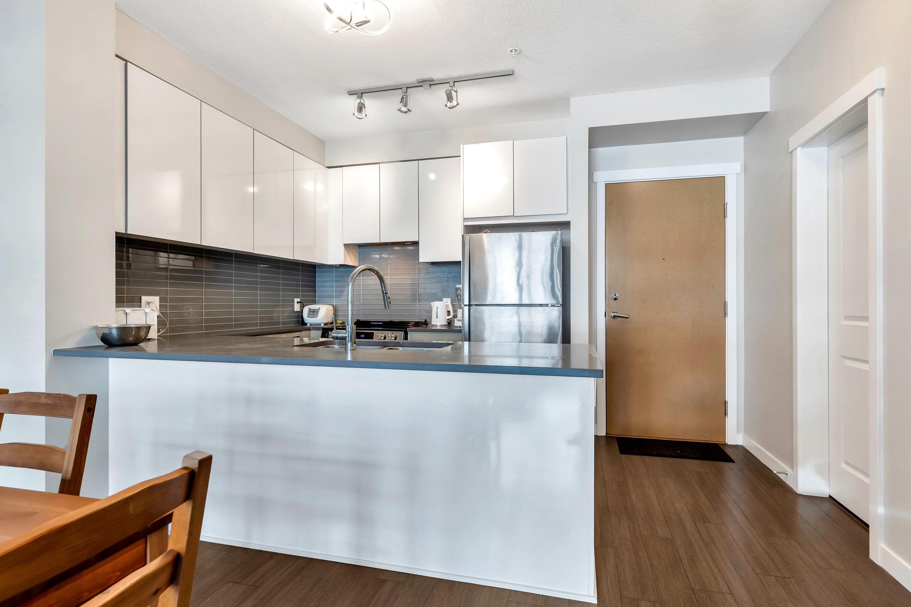 316 - 9168 Slopes Mews, Burnaby, V5A 0E4 — photo 3