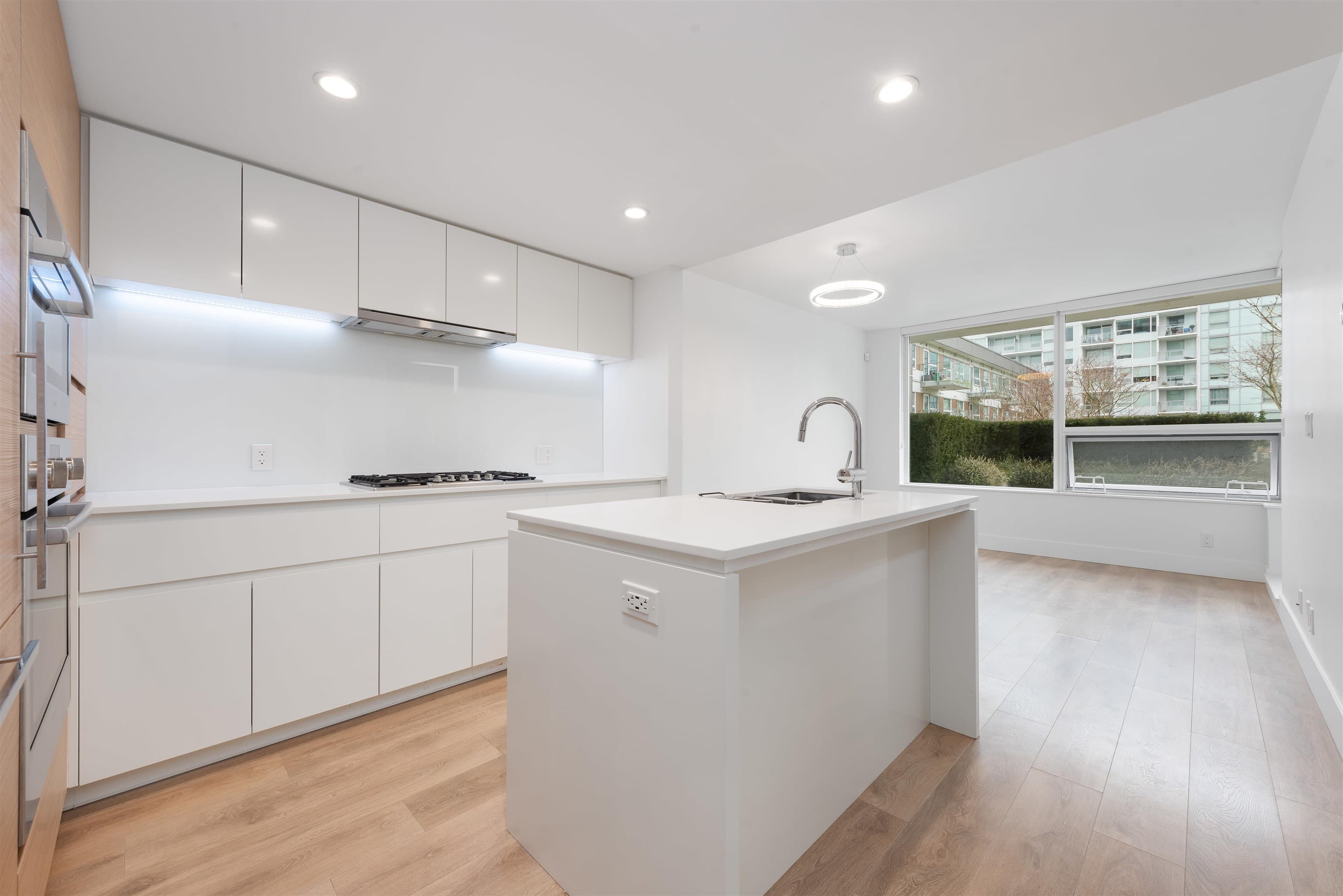 404 - 6900 Pearson Way, Richmond