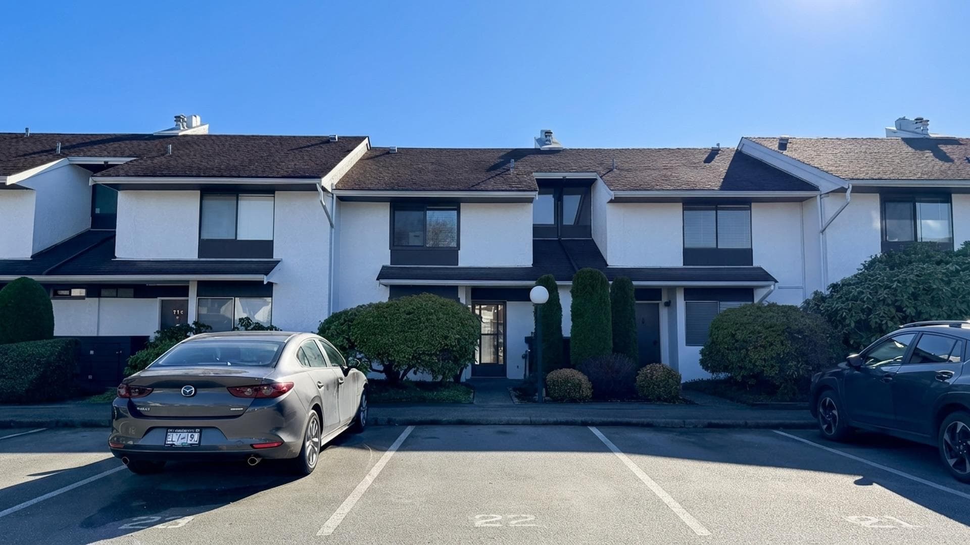 117 - 9700 Glenacres Drive, Richmond, V7A 1Y7 — photo 2