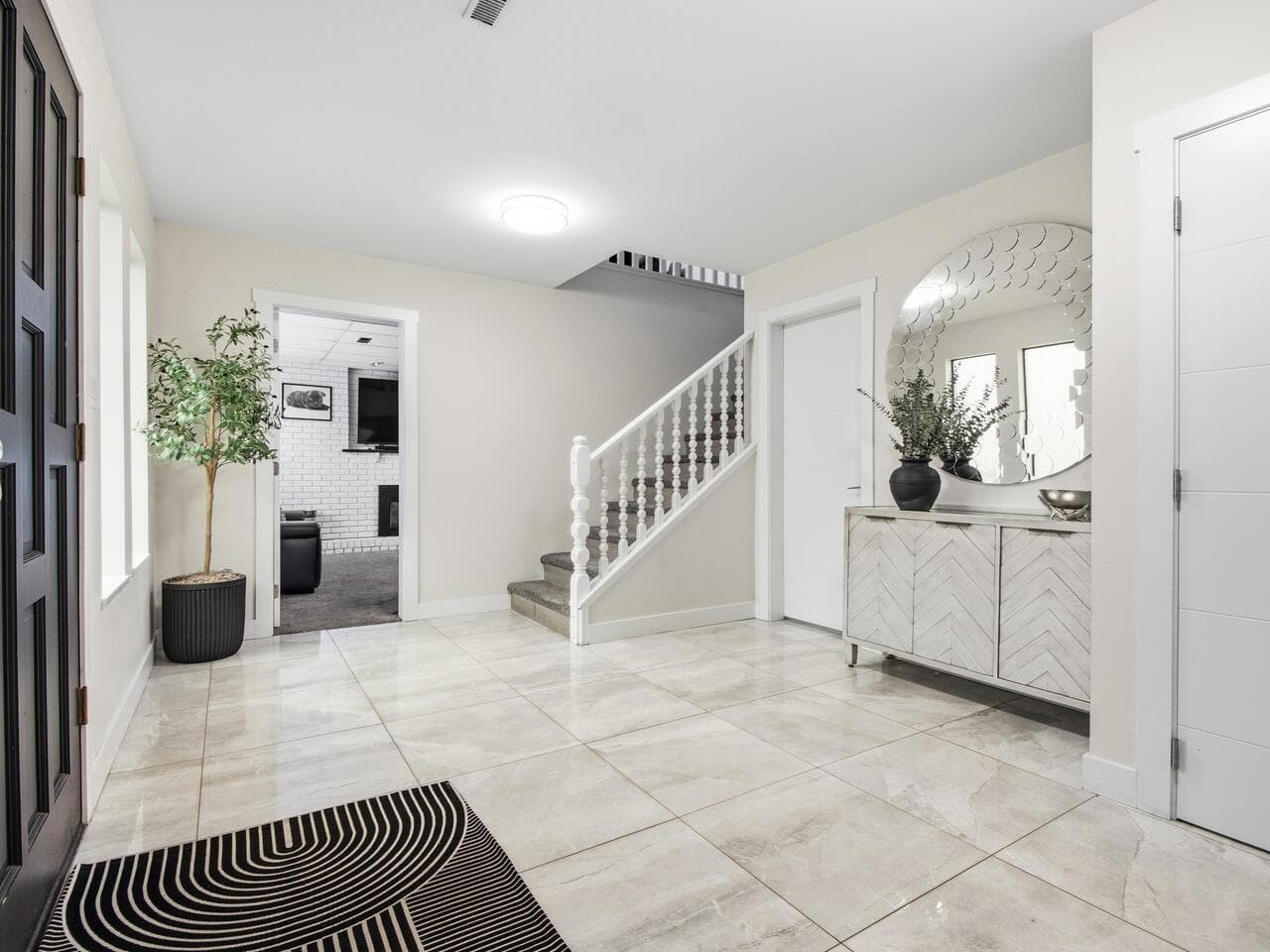 7640 Lawrence Drive, Burnaby, V5A 1T6 — photo 3