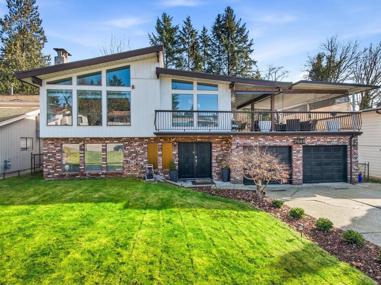 7640 Lawrence Drive, Burnaby, V5A 1T6 — photo 1