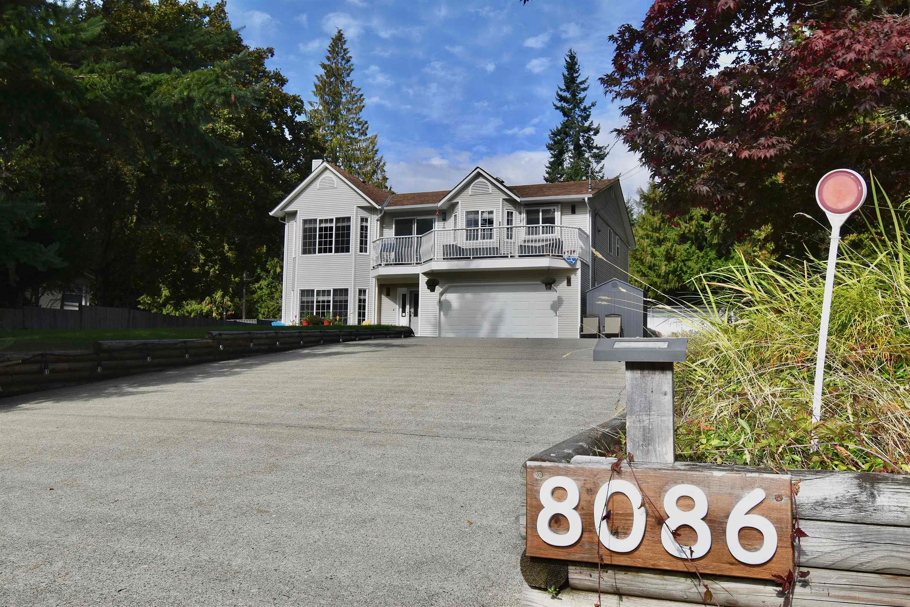 8086 Dogwood Drive, Halfmoon Bay, V7Z 1A8 — photo 1